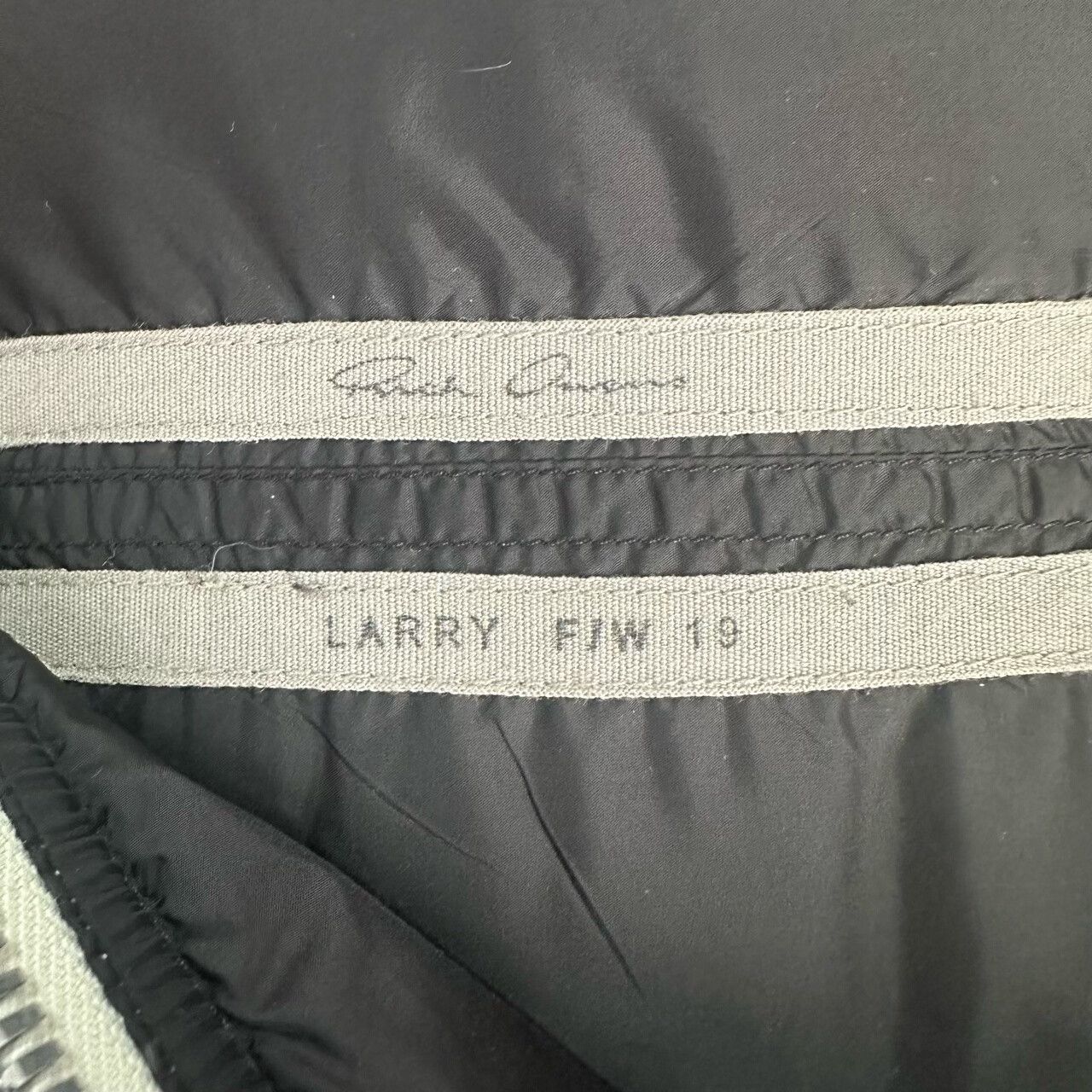 Rick Owens rick owens 19fw larry down jacket Size US M / EU 48-50 / 2 - 3 Thumbnail