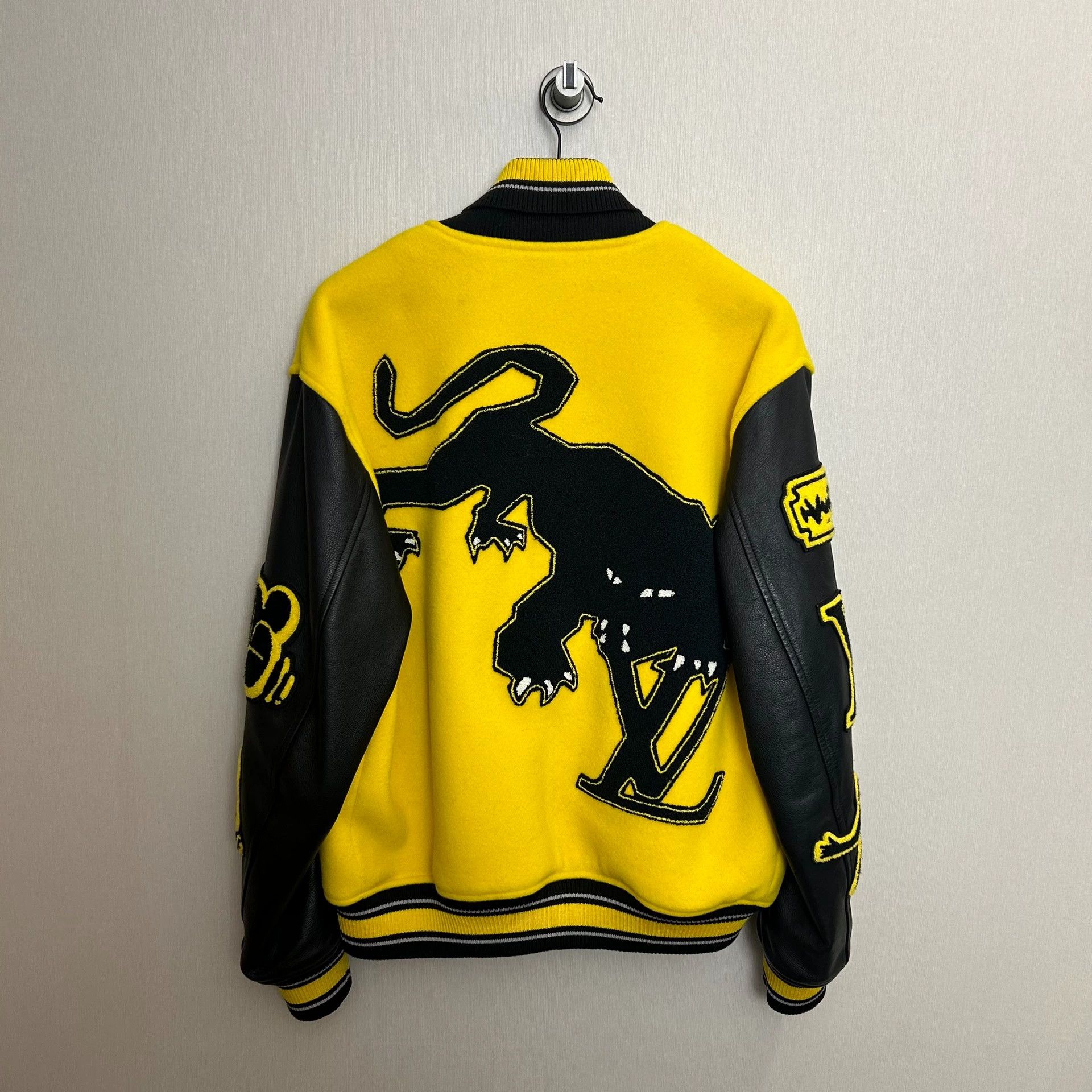 Louis Vuitton louis vuitton yellow embroidered baseball jacket Size US L / EU 52-54 / 3 - 2 Thumbnail
