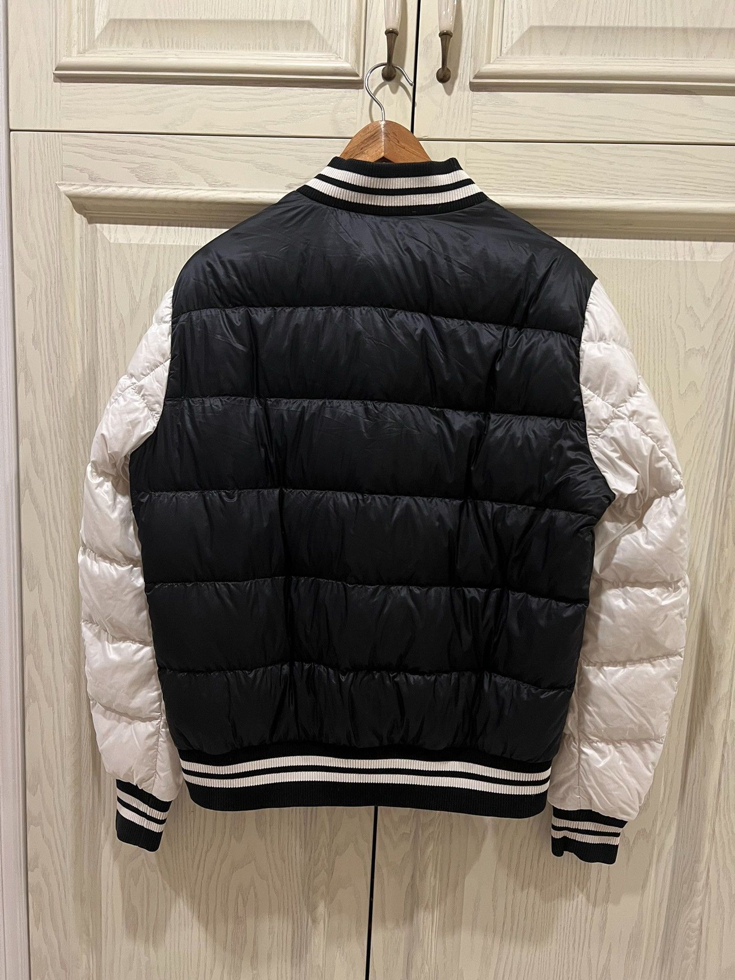 Moncler moncler black and white down jacket Size US M / EU 48-50 / 2 - 2 Thumbnail