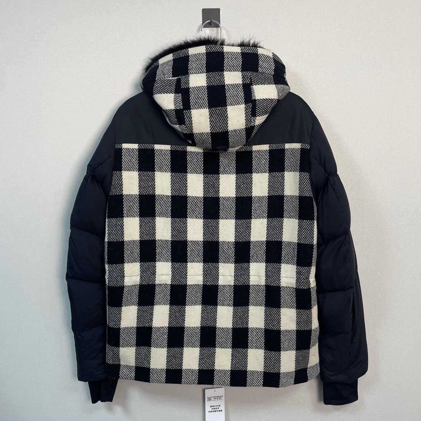Moncler moncler check pattern down coat with fur collar Size US L / EU 52-54 / 3 - 2 Thumbnail