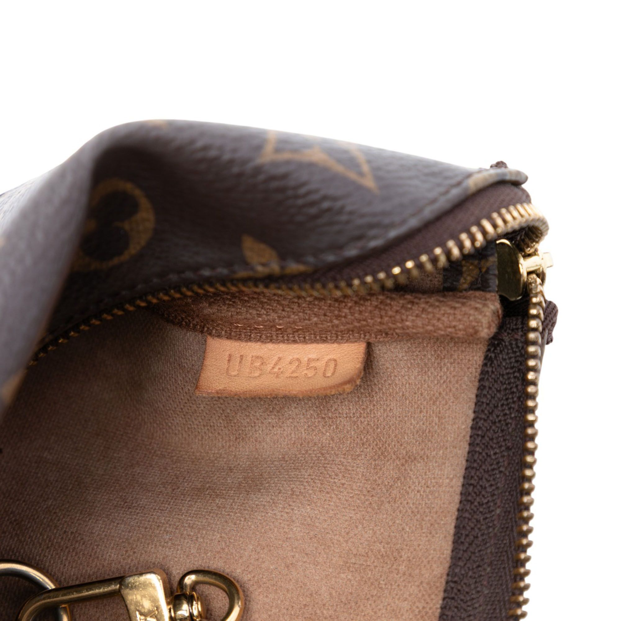 Louis Vuitton Louis Vuitton Monogram Mini Pochette Accessoires Size ONE SIZE - 5 Thumbnail