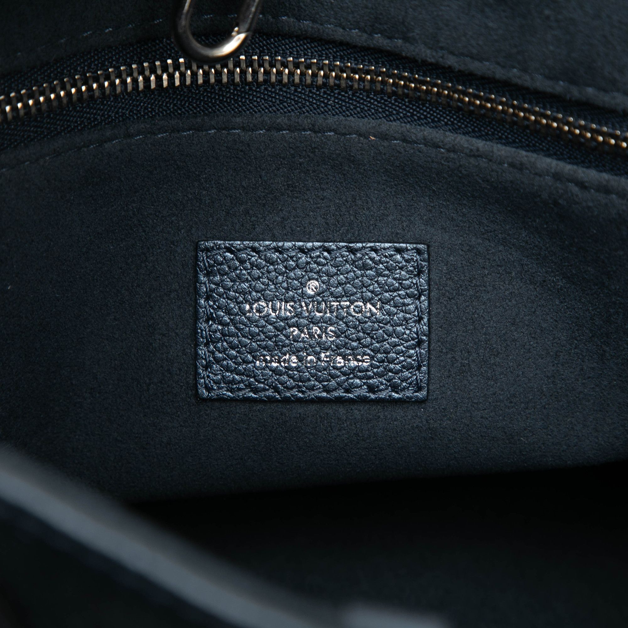 Louis Vuitton Louis Vuitton Metallic Monogram Giant Empreinte Onthego PM Size ONE SIZE - 5 Thumbnail