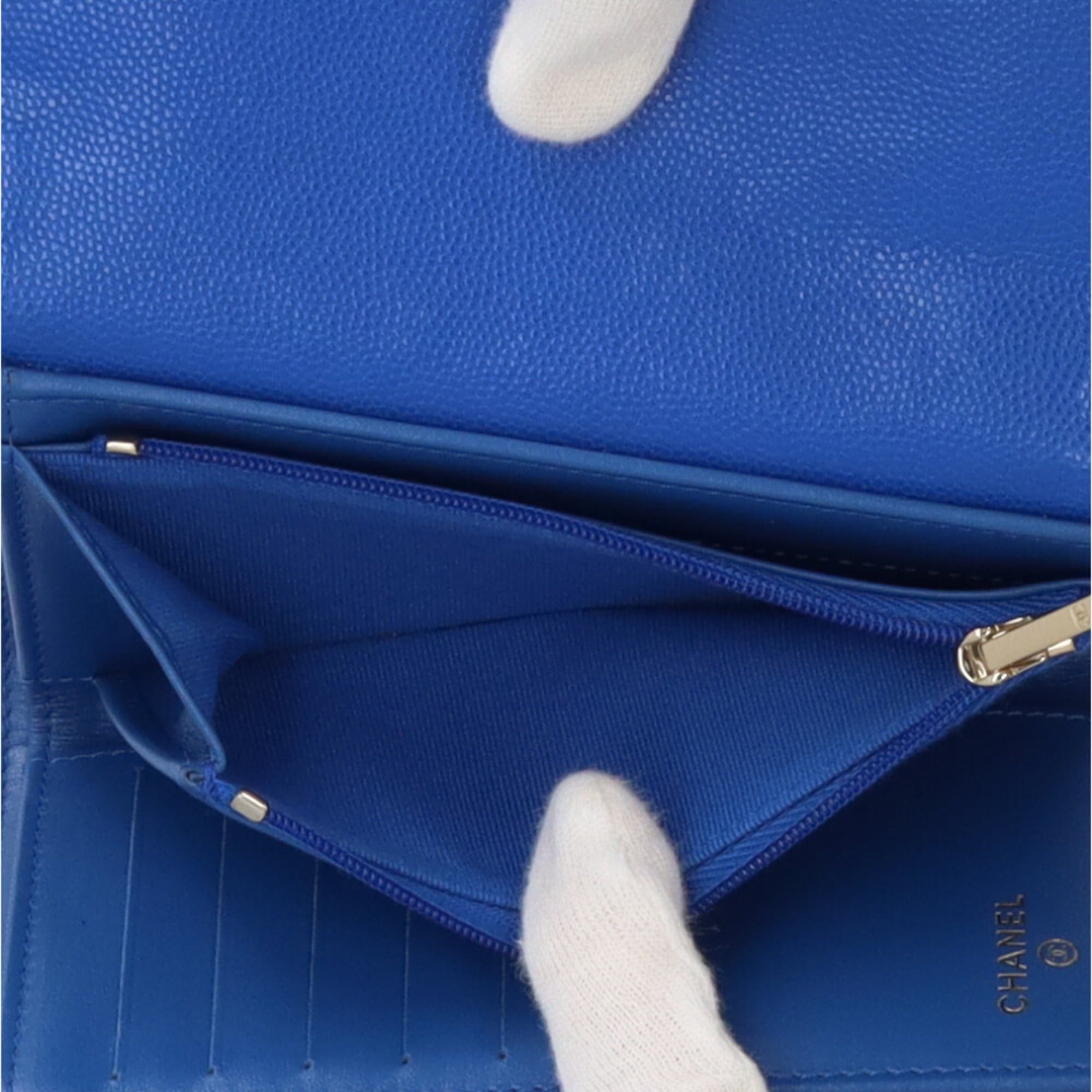 Chanel CHANEL Matelasse Tri-fold Wallet in Caviar Leather AP0232 for Women Size ONE SIZE - 7 Thumbnail