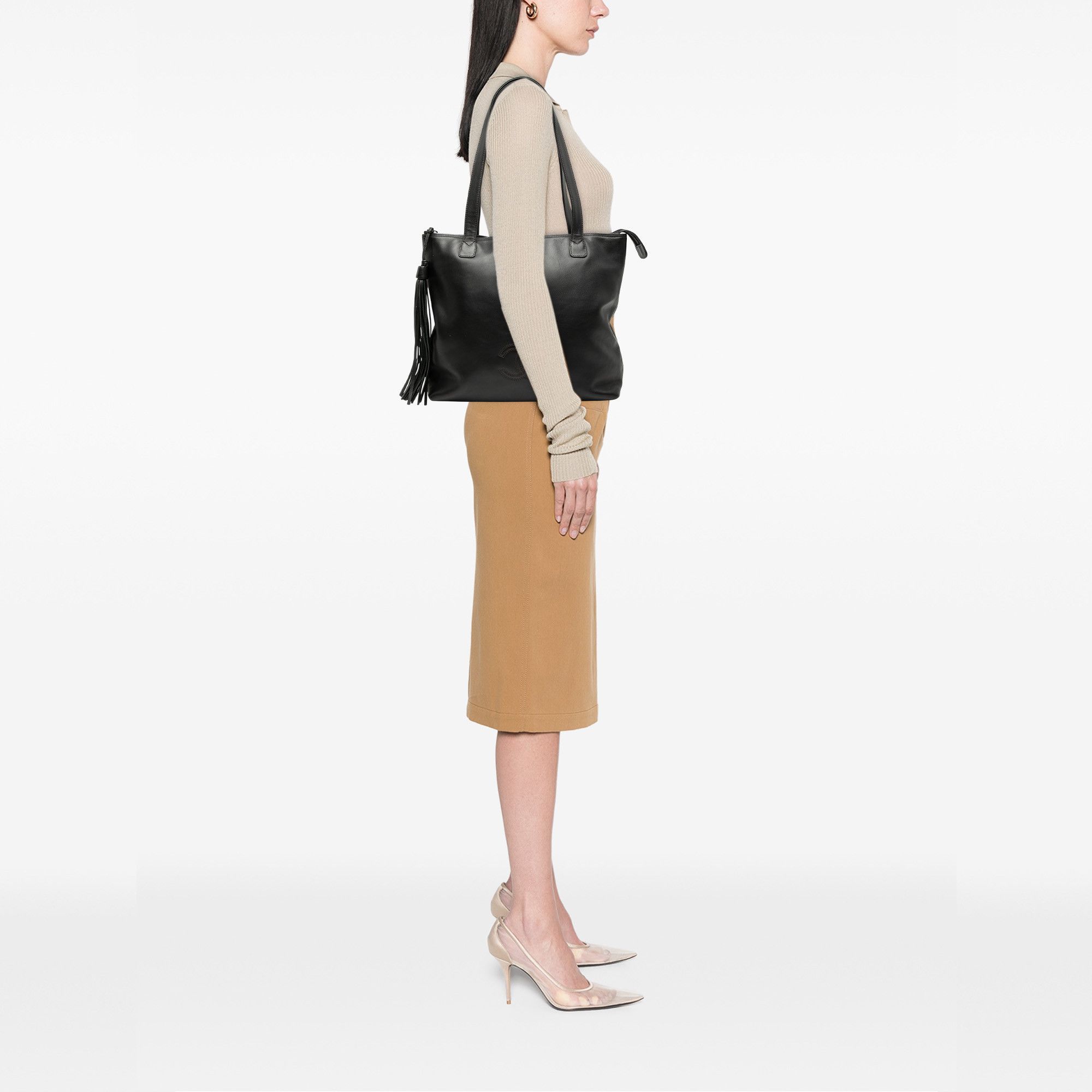Chanel Chanel CC Lambskin Tassel Tote Size ONE SIZE - 7 Thumbnail