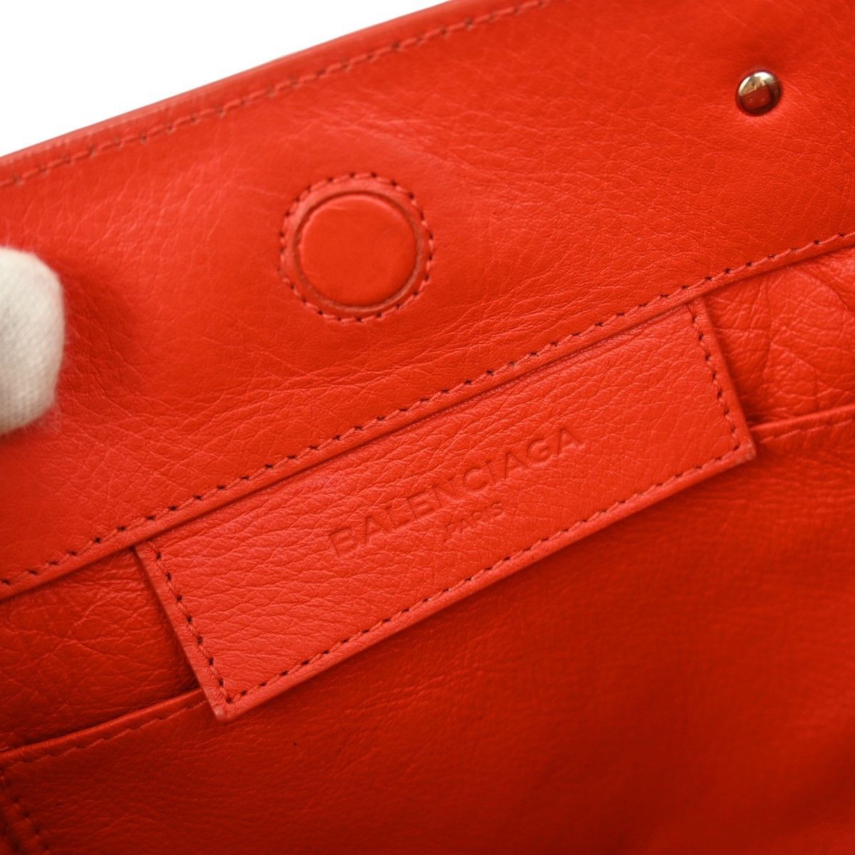 Balenciaga Balenciaga Papier A6 Zip Around Classic Studs Bag Leather Size ONE SIZE - 4 Thumbnail