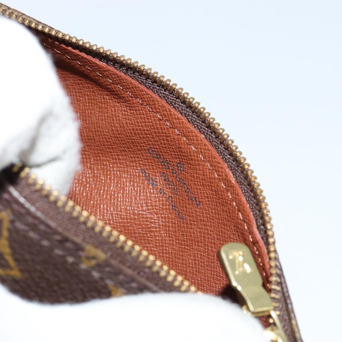 Louis Vuitton Louis Vuitton Papillon Pochette Monogram Canvas Size ONE SIZE - 6 Thumbnail