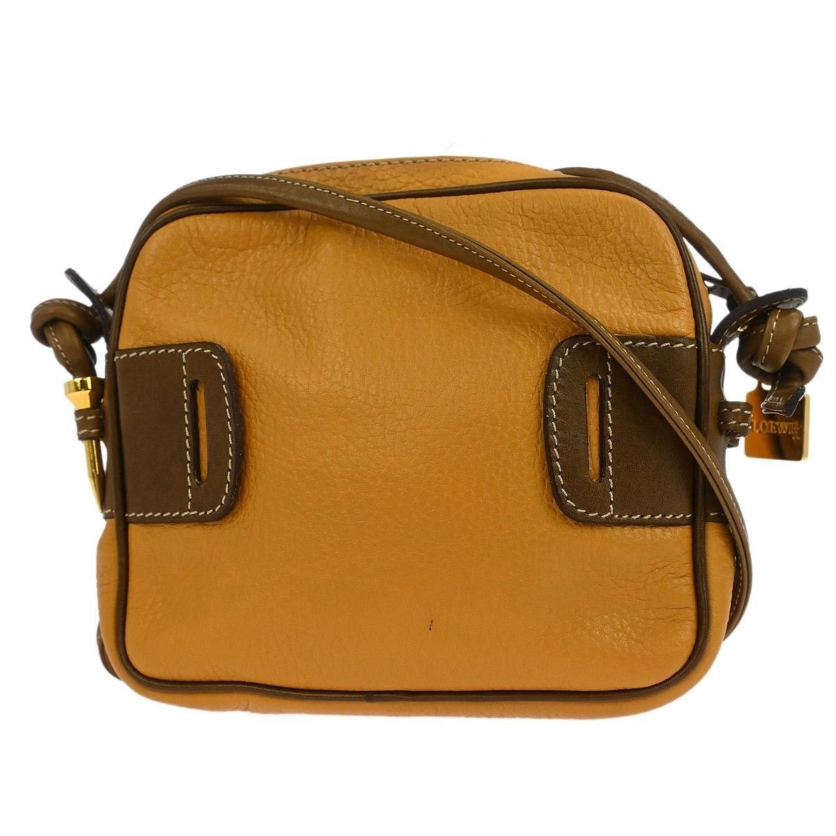 Loewe Loewe Vintage Shoulder Bag Leather Size ONE SIZE - 2 Thumbnail