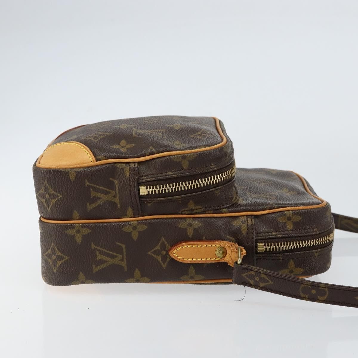 Louis Vuitton Louis Vuitton Amazone Bag Monogram Canvas Size ONE SIZE - 3 Thumbnail