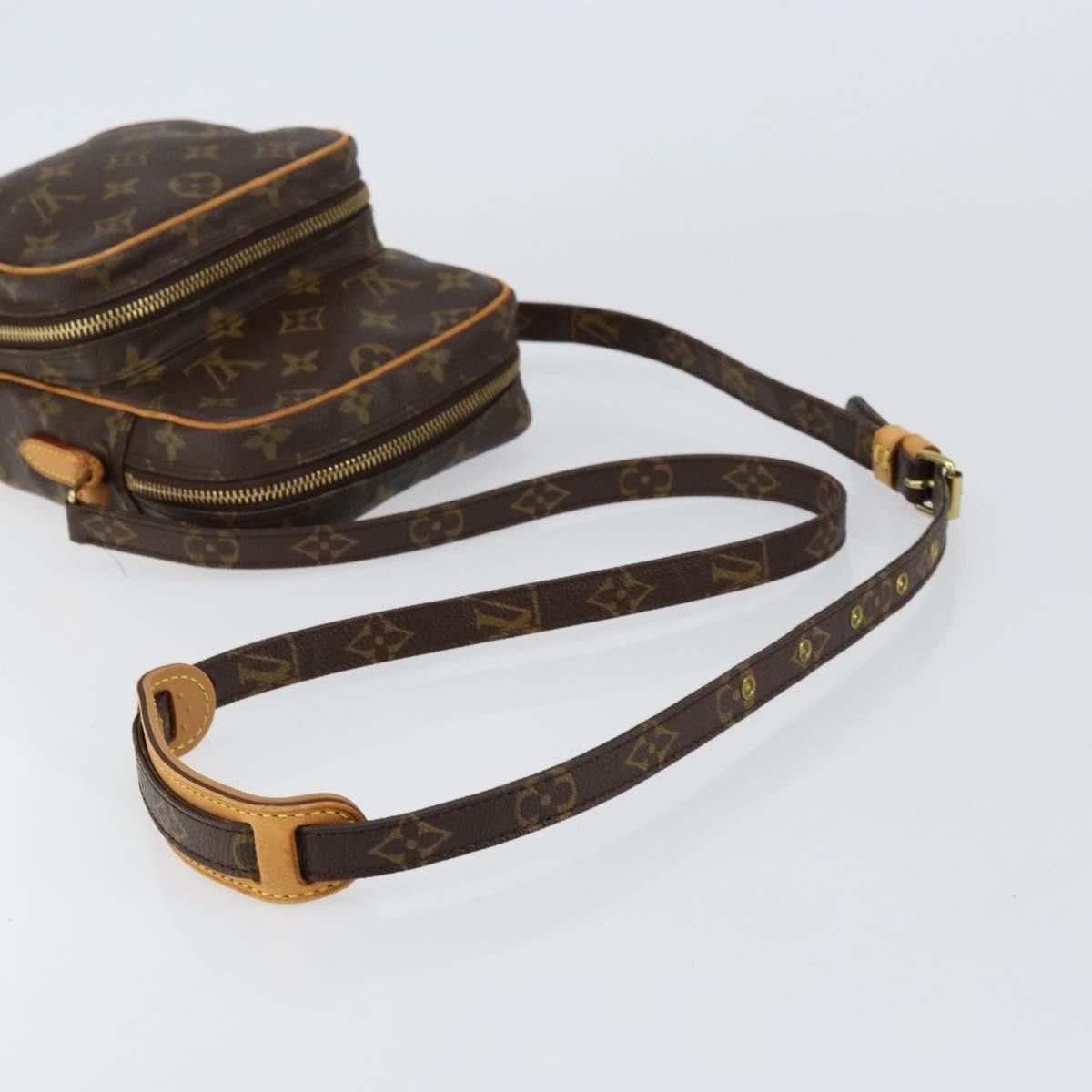 Louis Vuitton Louis Vuitton Amazone Bag Monogram Canvas Size ONE SIZE - 8 Thumbnail