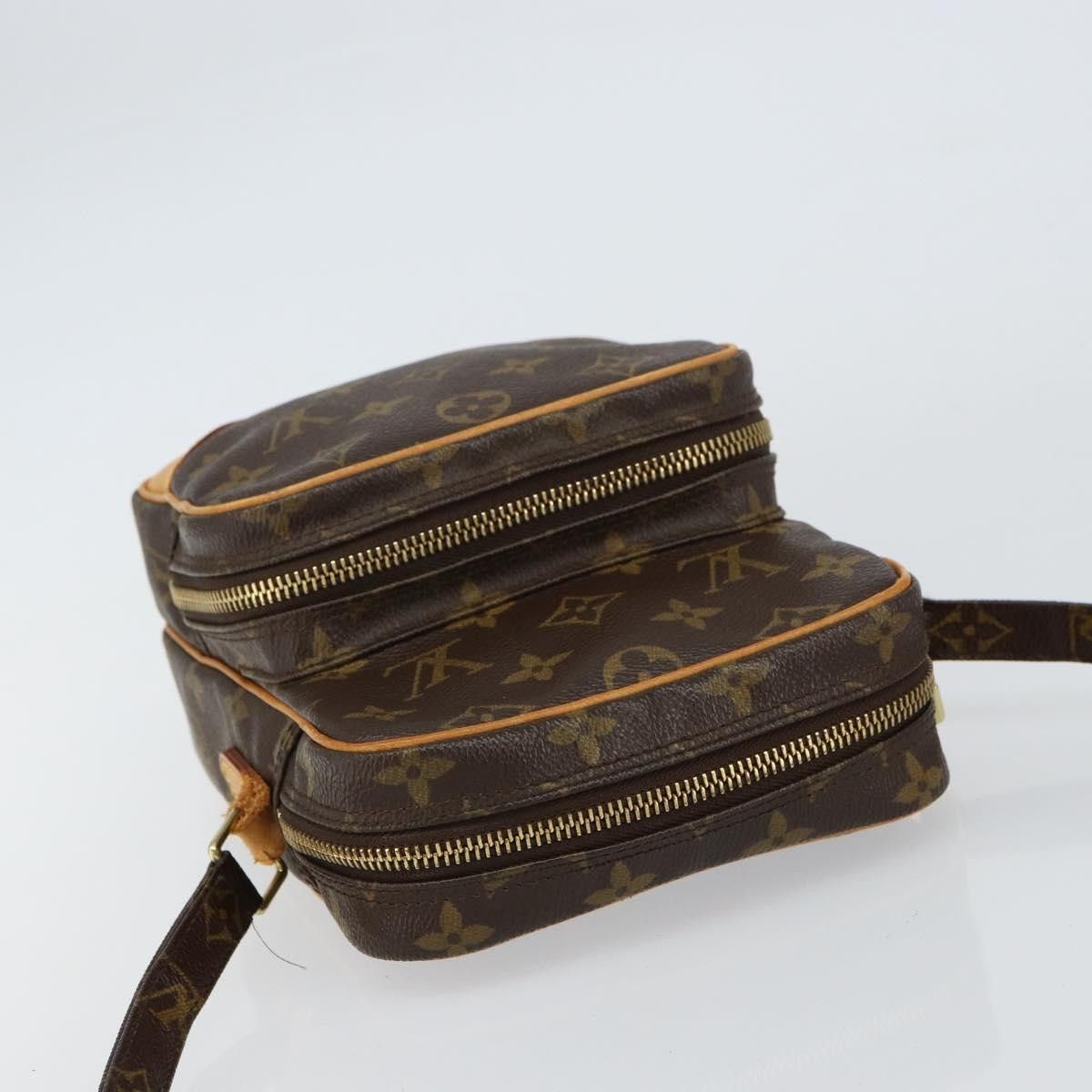 Louis Vuitton Louis Vuitton Amazone Bag Monogram Canvas Size ONE SIZE - 16 Thumbnail