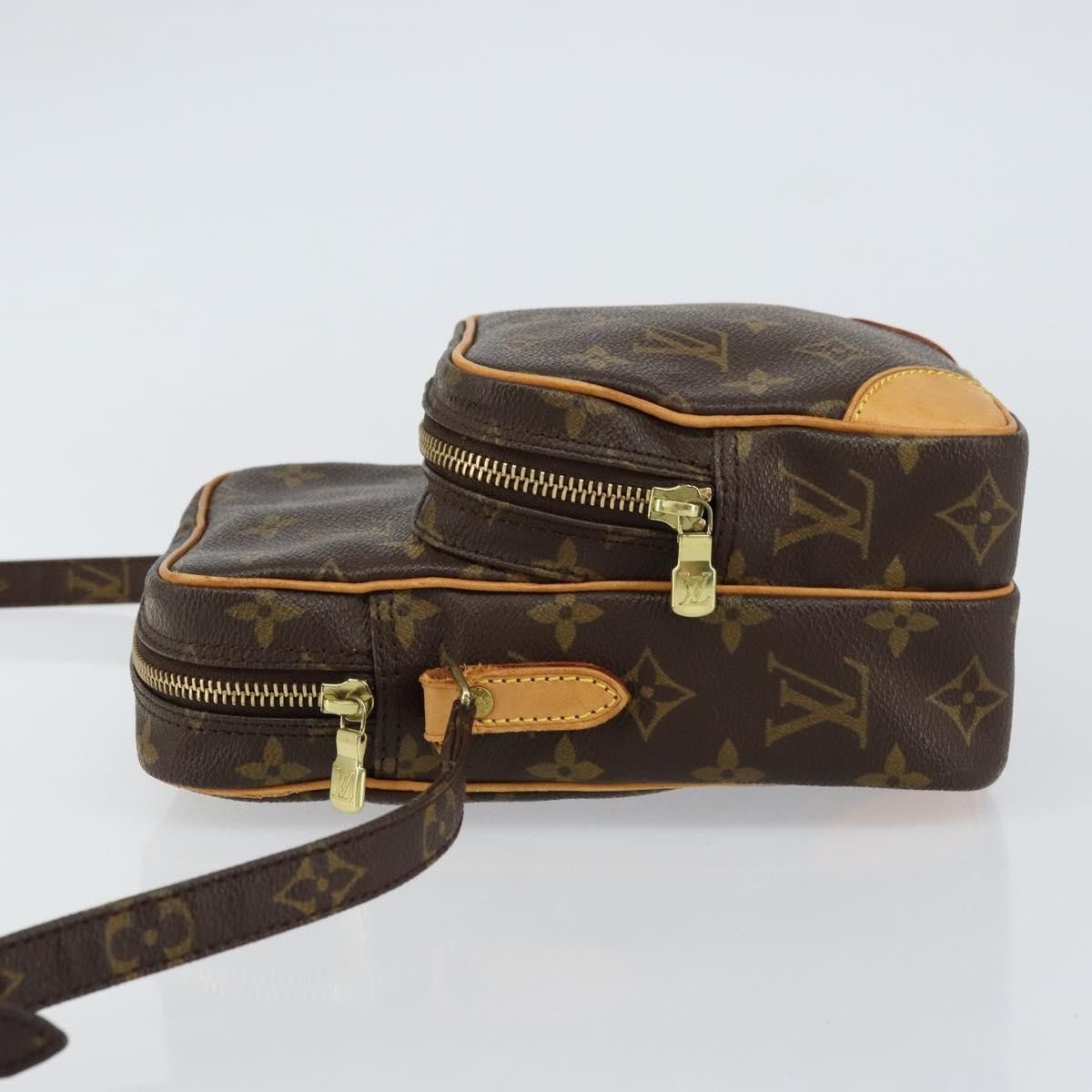 Louis Vuitton Louis Vuitton Amazone Bag Monogram Canvas Size ONE SIZE - 4 Thumbnail