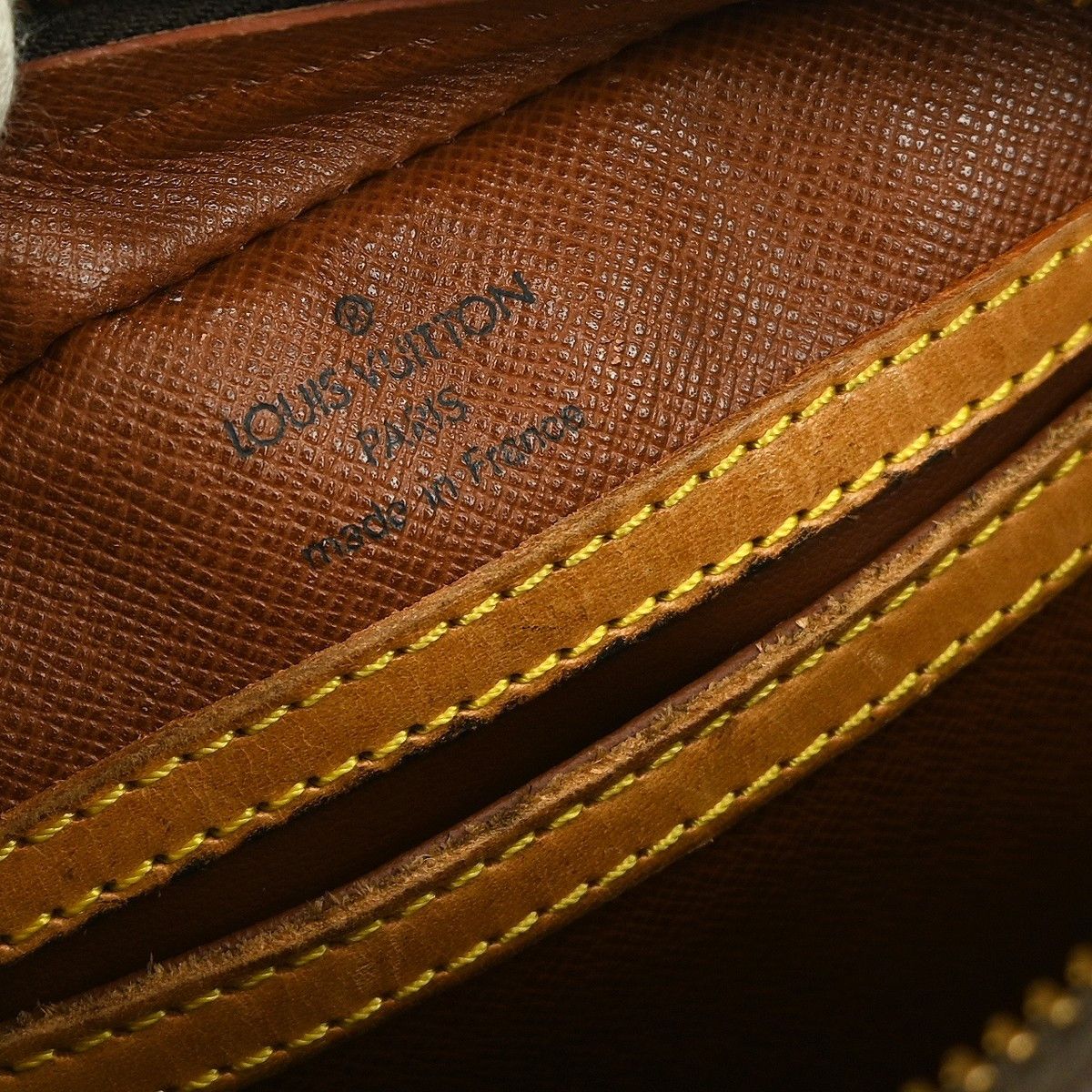 Louis Vuitton Louis Vuitton Blois Handbag Monogram Canvas Size ONE SIZE - 4 Thumbnail