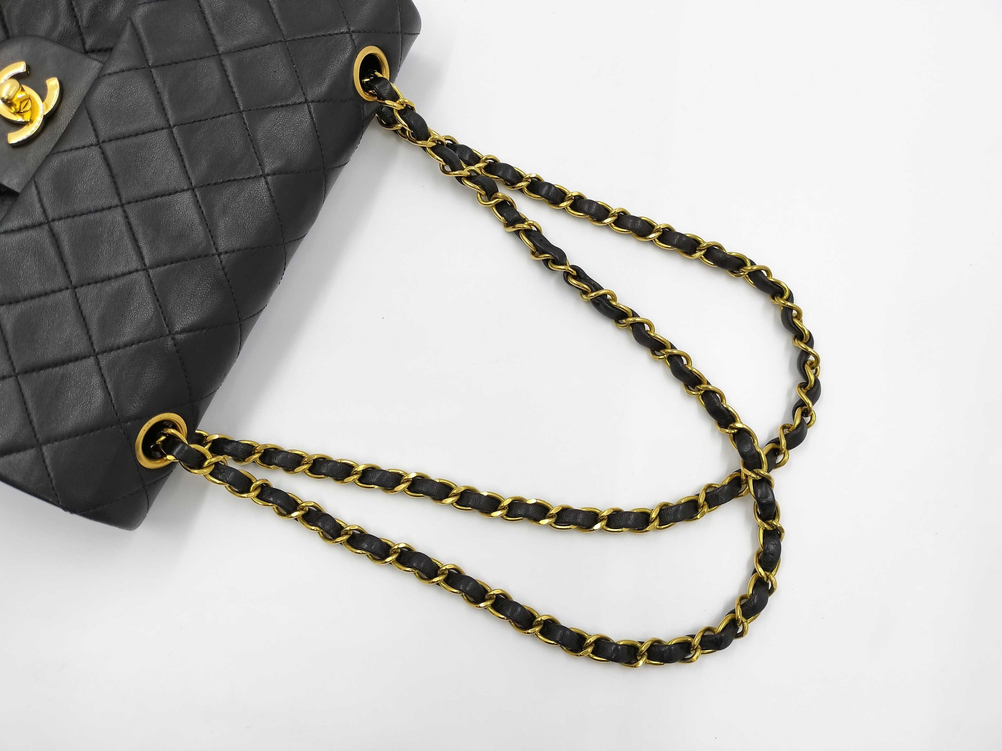 Chanel Chanel Vintage Classic Double Flap Bag Quilted Lambskin Size ONE SIZE - 4 Thumbnail
