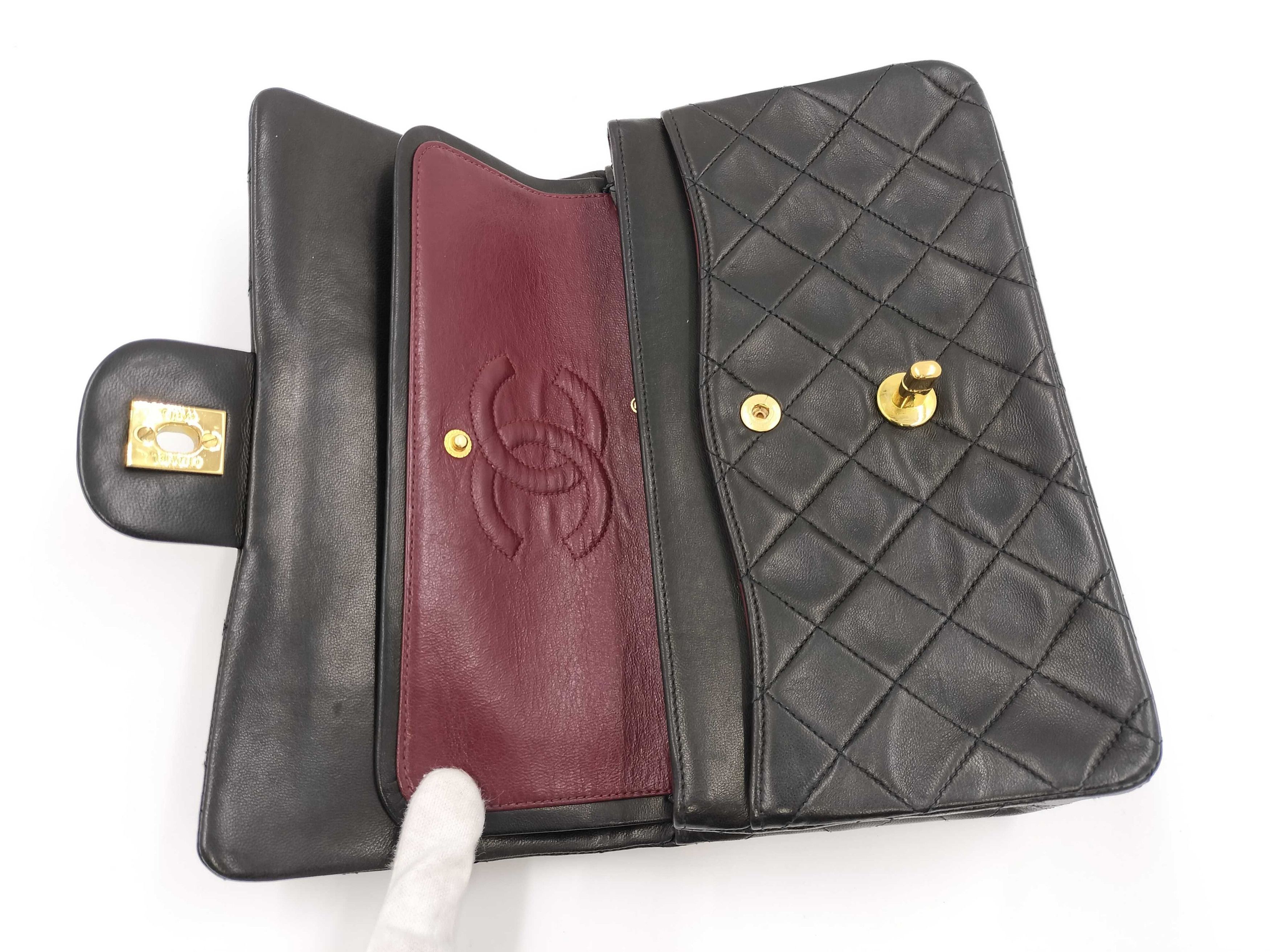 Chanel Chanel Vintage Classic Double Flap Bag Quilted Lambskin Size ONE SIZE - 8 Thumbnail