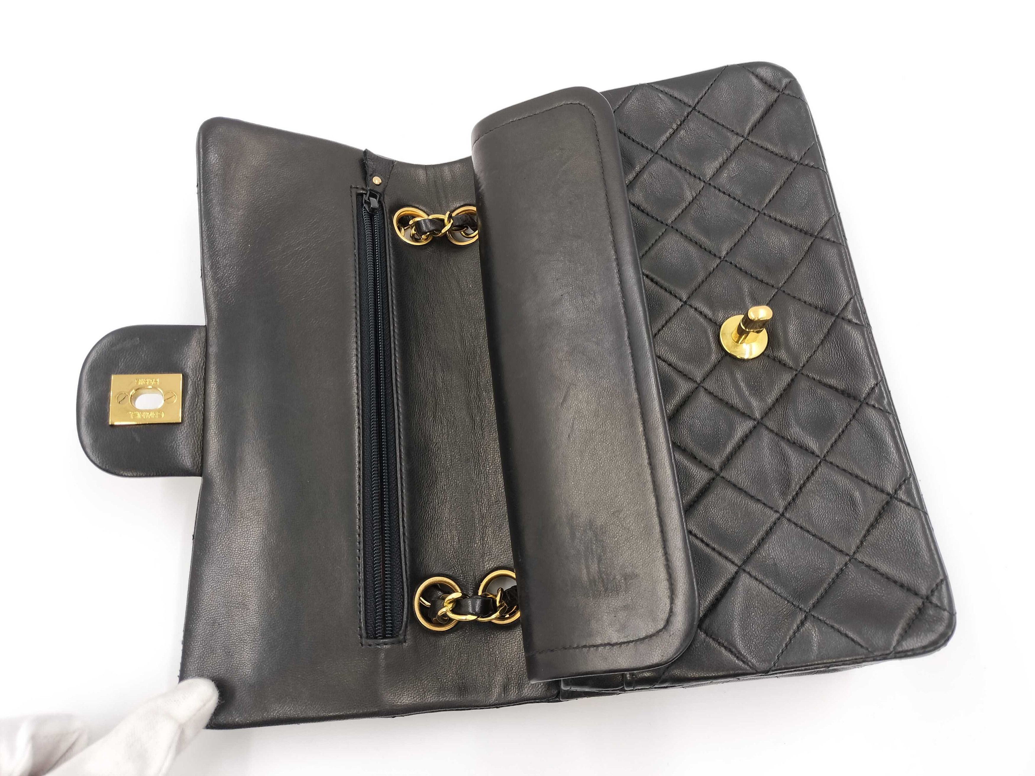 Chanel Chanel Vintage Classic Double Flap Bag Quilted Lambskin Size ONE SIZE - 9 Thumbnail