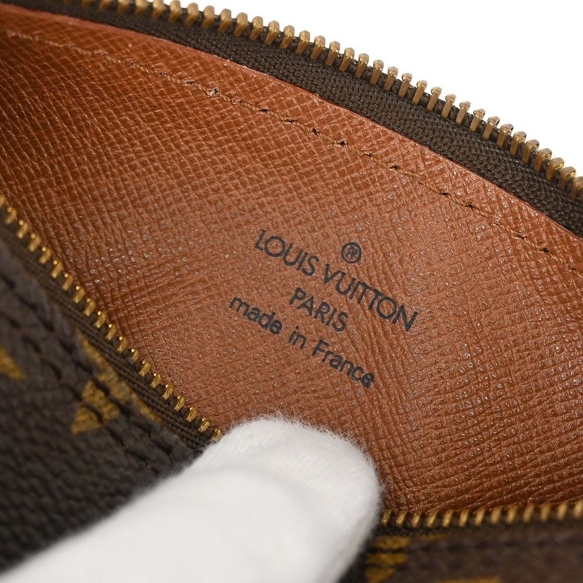 Louis Vuitton Louis Vuitton Papillon Pochette Monogram Canvas Size ONE SIZE - 4 Thumbnail