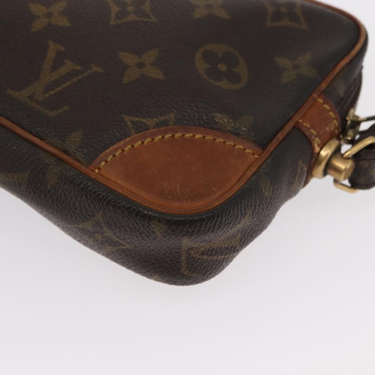 Louis Vuitton Louis Vuitton Marly Dragonne Clutch Monogram Canvas Size ONE SIZE - 12 Thumbnail