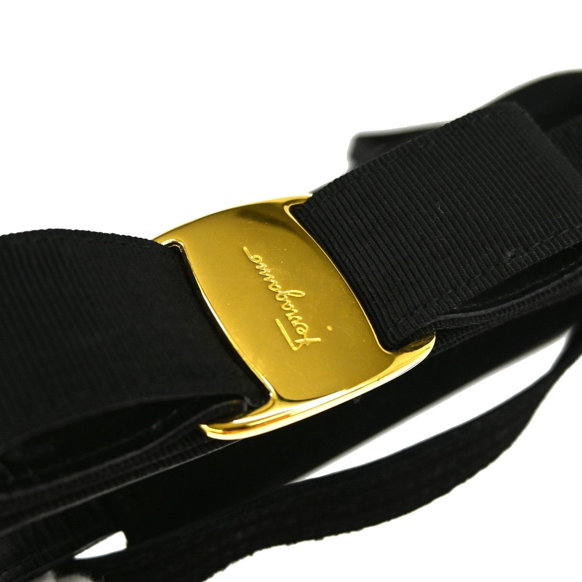 Salvatore Ferragamo Salvatore Ferragamo Vintage Vara Bow Handle Shoulder Bag Suede Size ONE SIZE - 6 Thumbnail