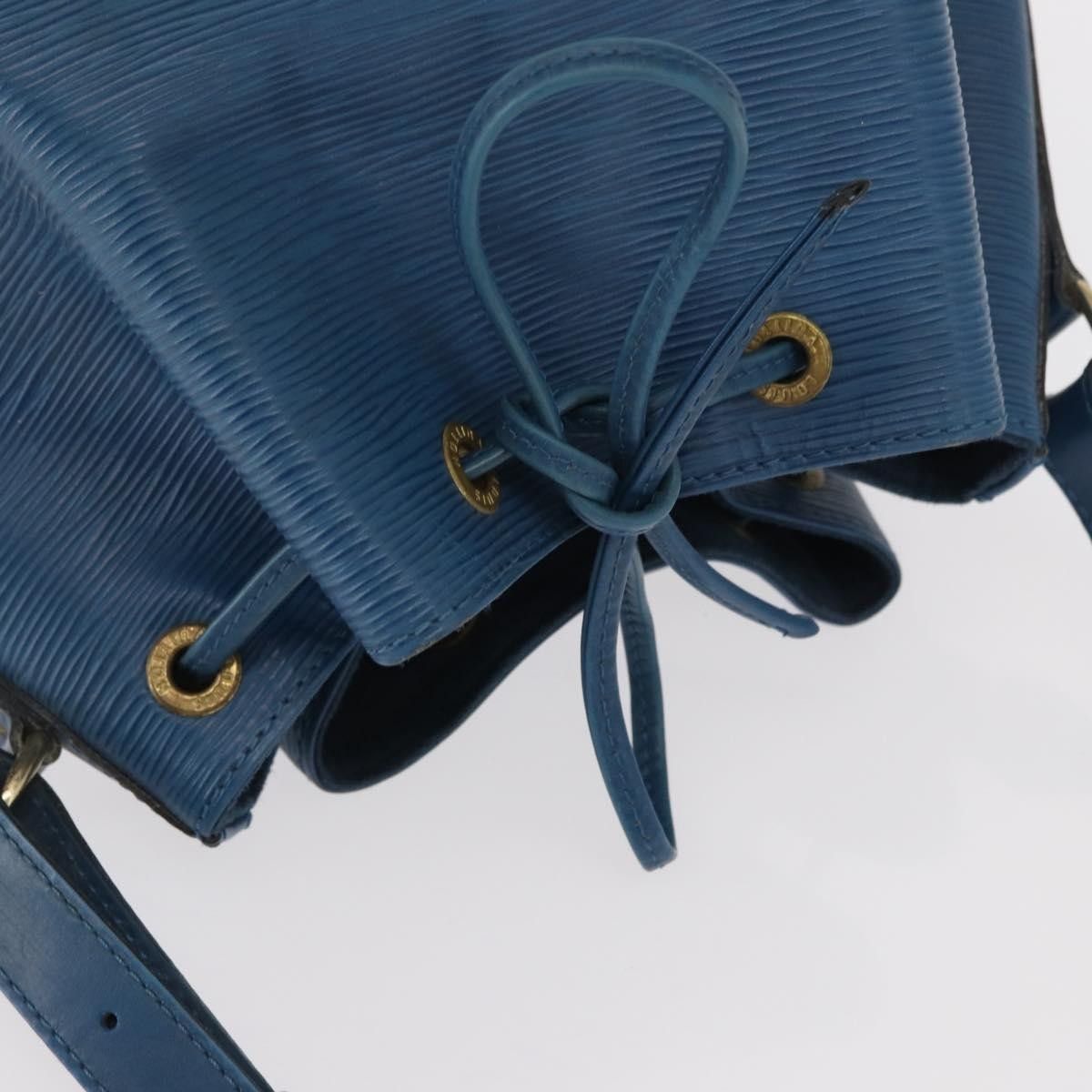 Louis Vuitton Louis Vuitton Petit Noe NM Handbag Epi Leather Size ONE SIZE - 14 Thumbnail