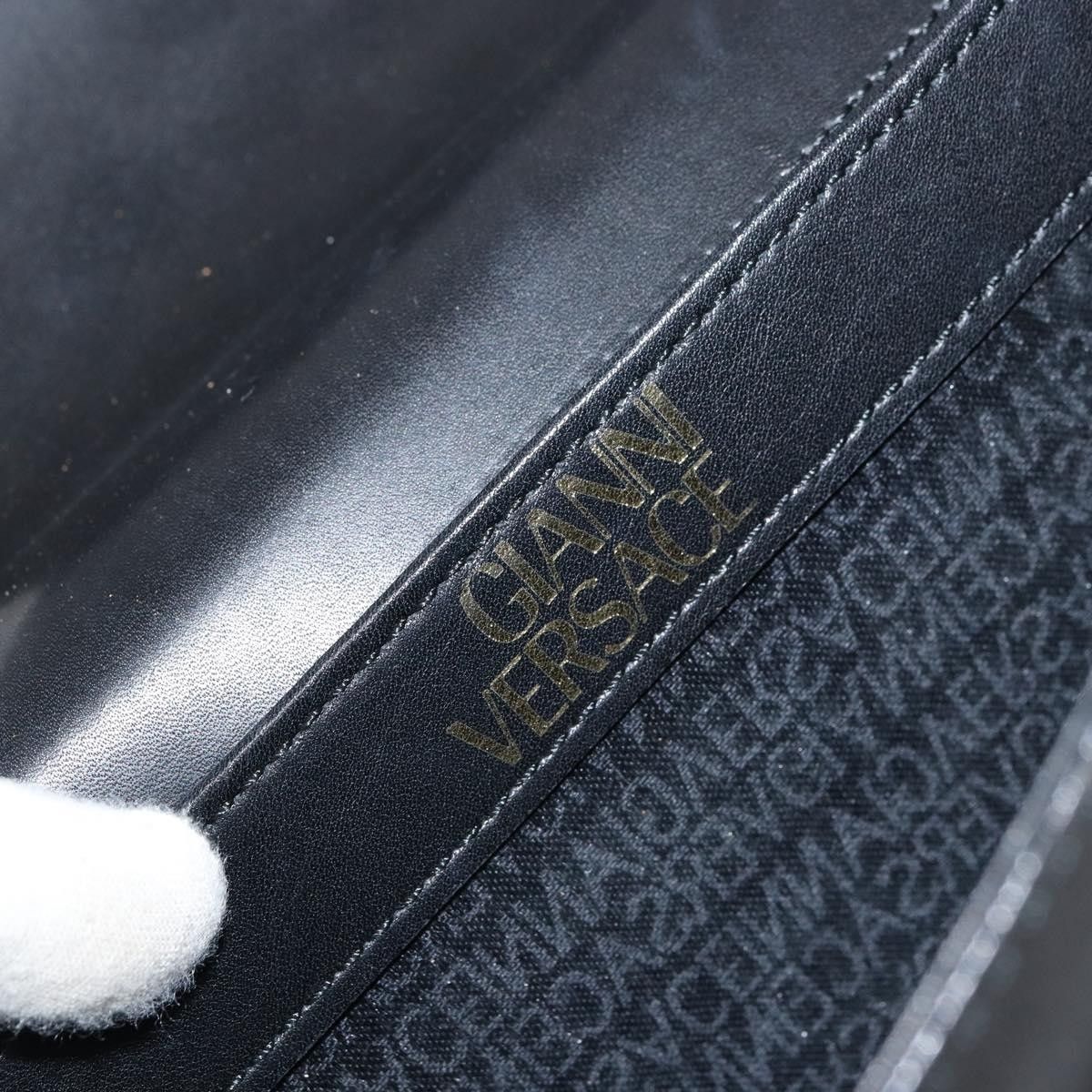 Versace Versace Vintage Handbag Leather Size ONE SIZE - 6 Thumbnail