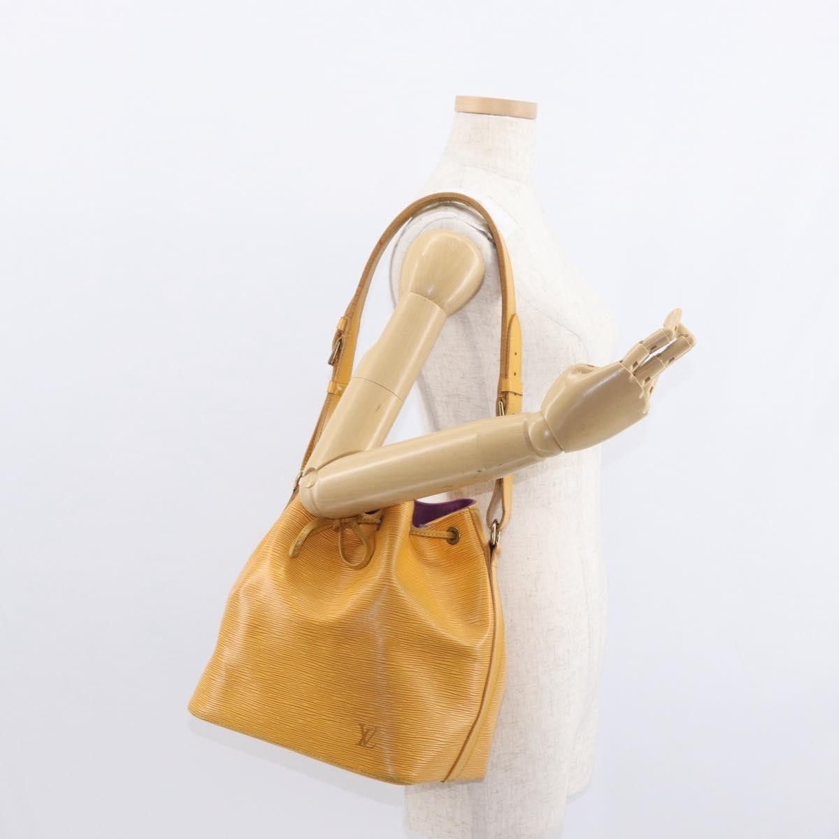 Louis Vuitton Louis Vuitton Petit Noe Epi Leather Size ONE SIZE - 13 Thumbnail