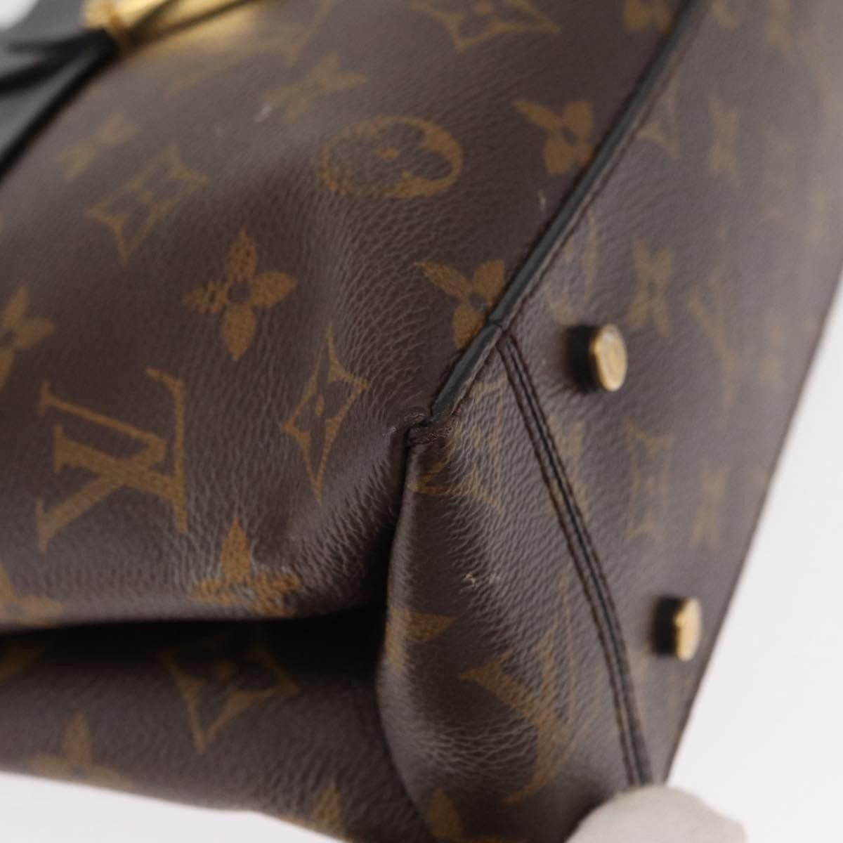 Louis Vuitton Louis Vuitton One Handle Flap Monogram Canvas and Leather Size ONE SIZE - 9 Thumbnail