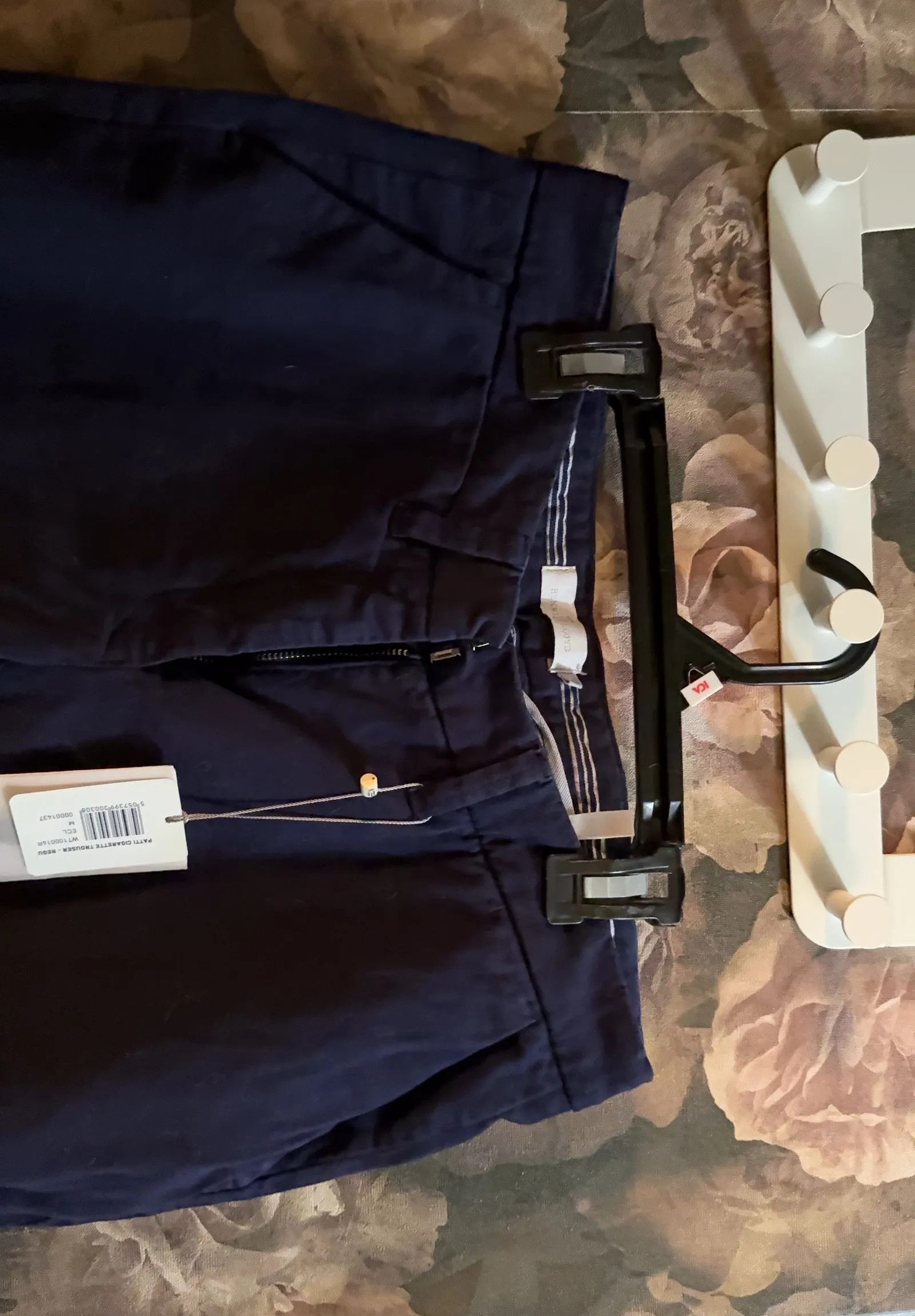 Henri Lloyd Henri Lloyd Patti vigarette trousers Pants Size 28" / US 6 / IT 42 - 4 Thumbnail