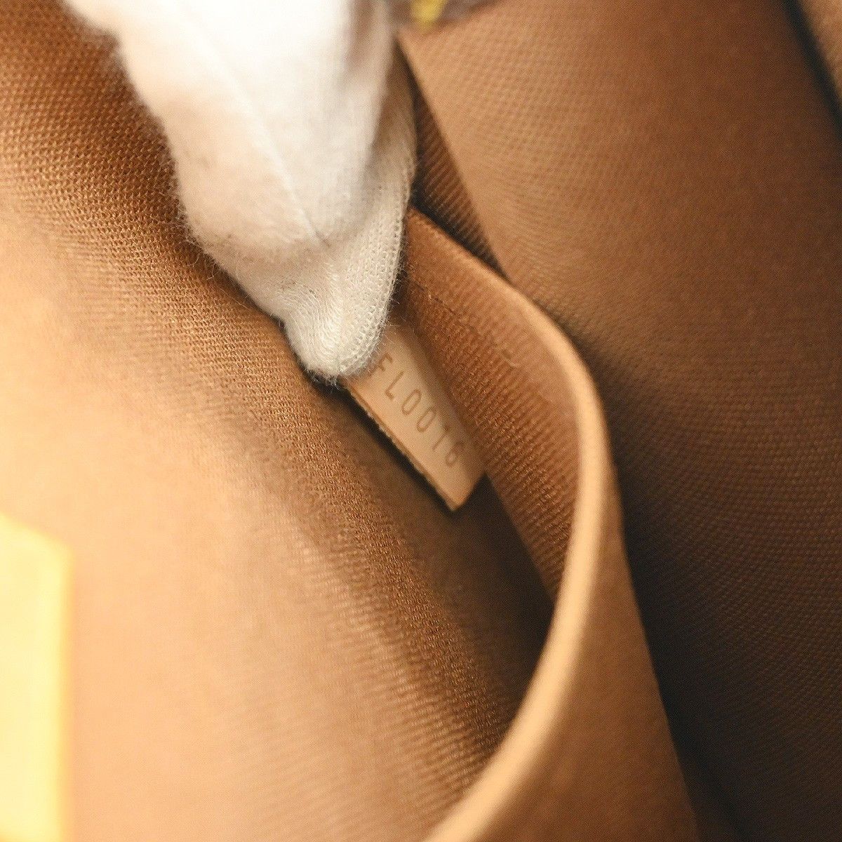 Louis Vuitton Louis Vuitton Popincourt Tote Monogram Canvas Size ONE SIZE - 5 Thumbnail