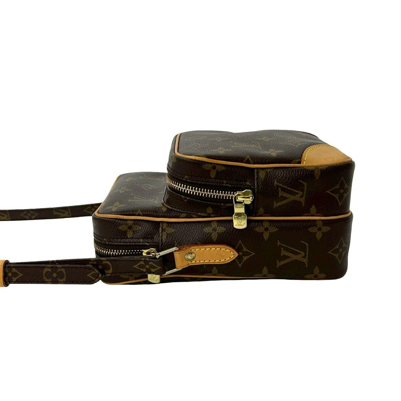 Louis Vuitton Louis Vuitton Louis Vuitton Amazon Monogram Leather Shoulder Bag Canvas Shoulder Bag DUTY FREE for USA Size ONE SIZE - 6 Thumbnail