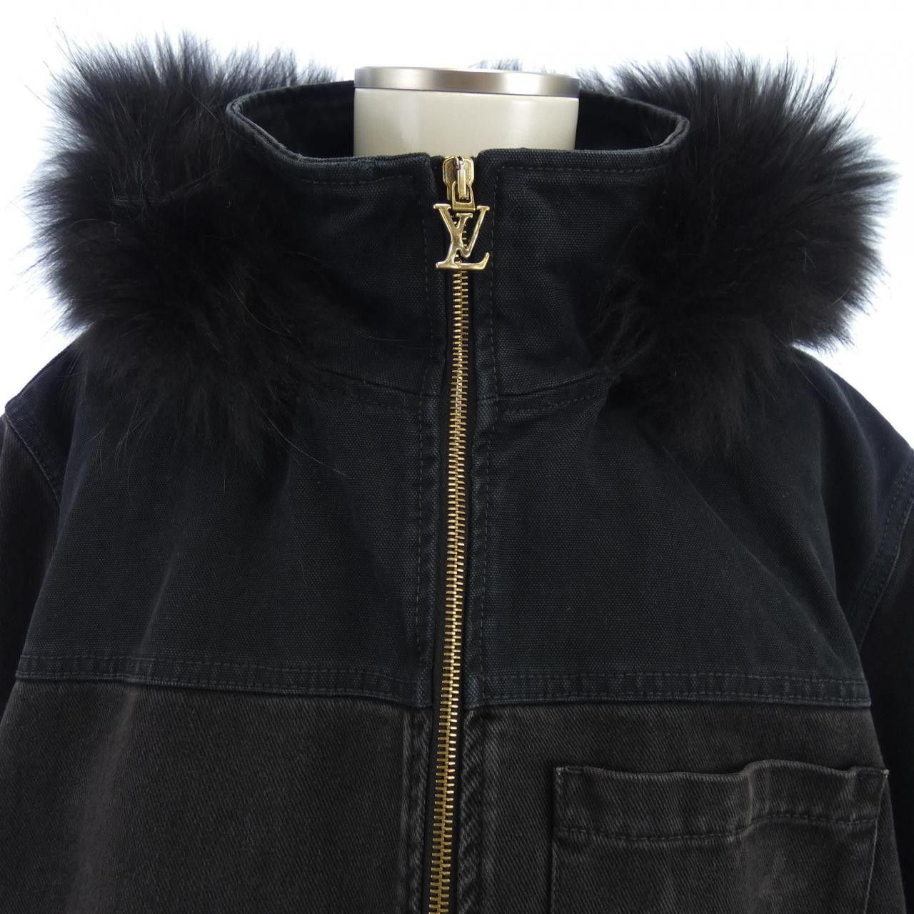 Louis Vuitton Louis Vuitton Louis Vuitton Denim Jacket Denim Outerwear HQA05WCCU DUTY FREE for USA Size ONE SIZE - 5 Thumbnail