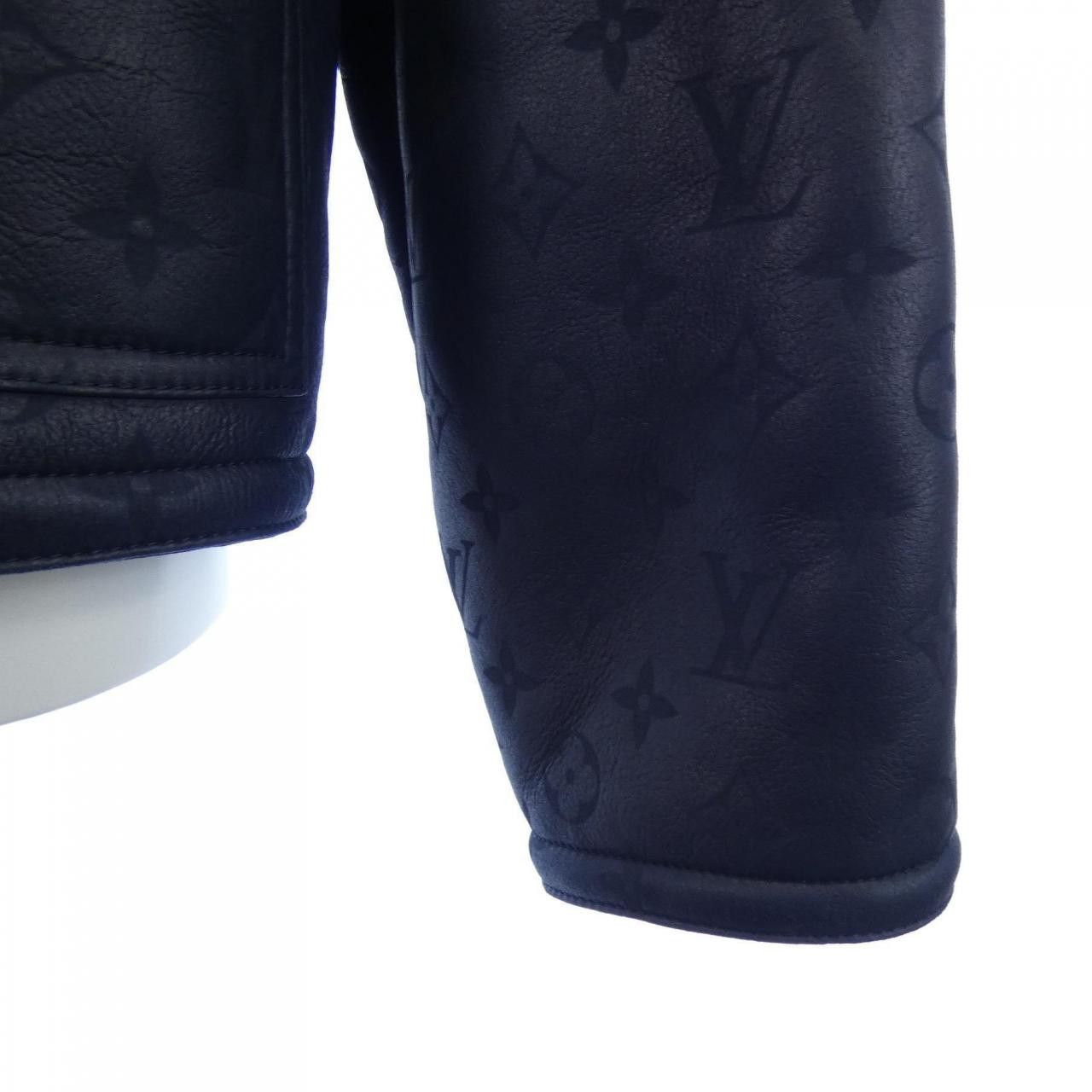 Louis Vuitton Louis Vuitton Louis Vuitton LVSE Monogram Shearling Jacket Others Outerwear HML42EYGL DUTY FREE for USA Size ONE SIZE - 6 Thumbnail