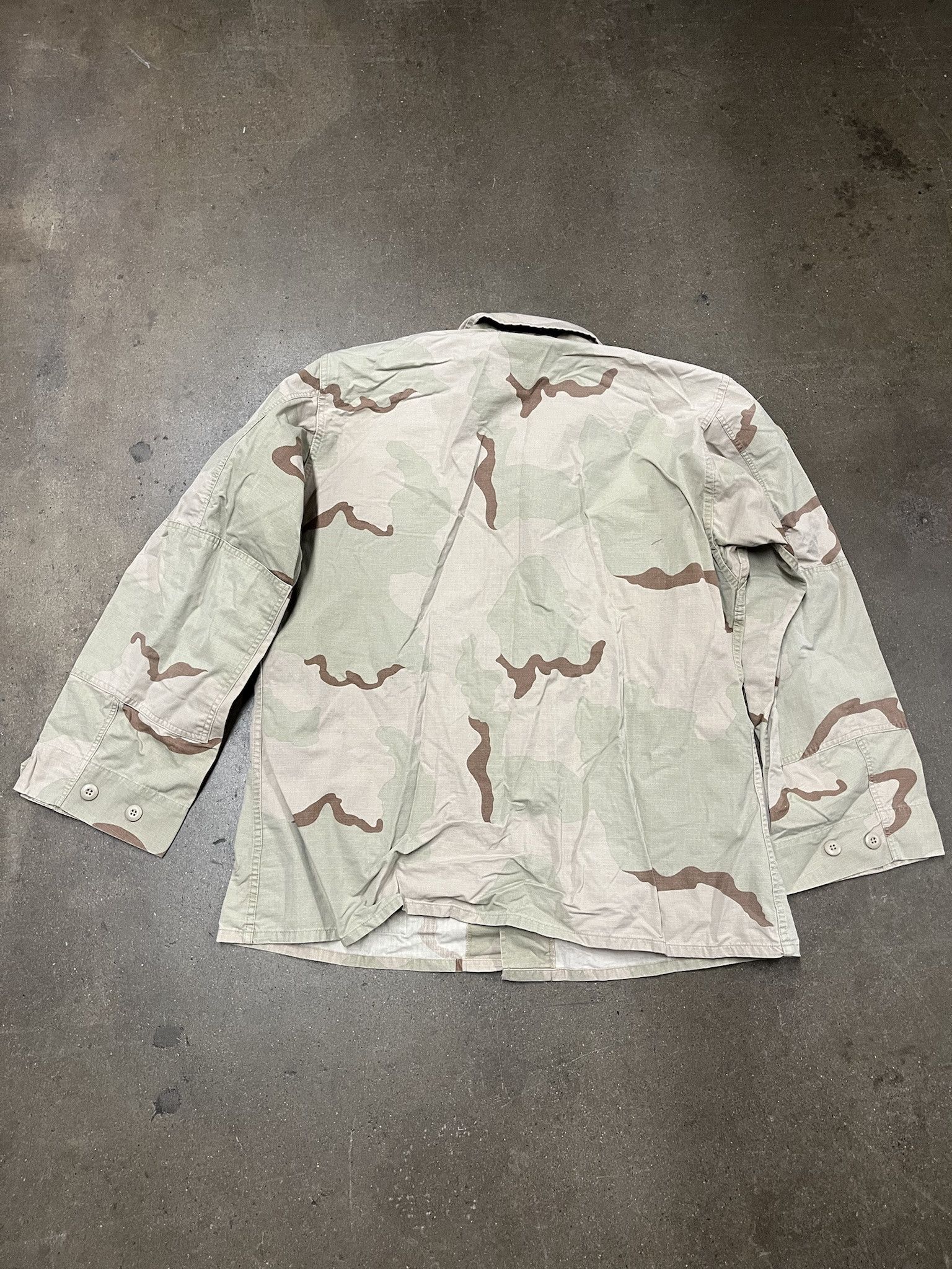 Vintage Vintage US Army Desert Camo Ripstop Field Shirt Size L Size US L / EU 52-54 / 3 - 4 Thumbnail