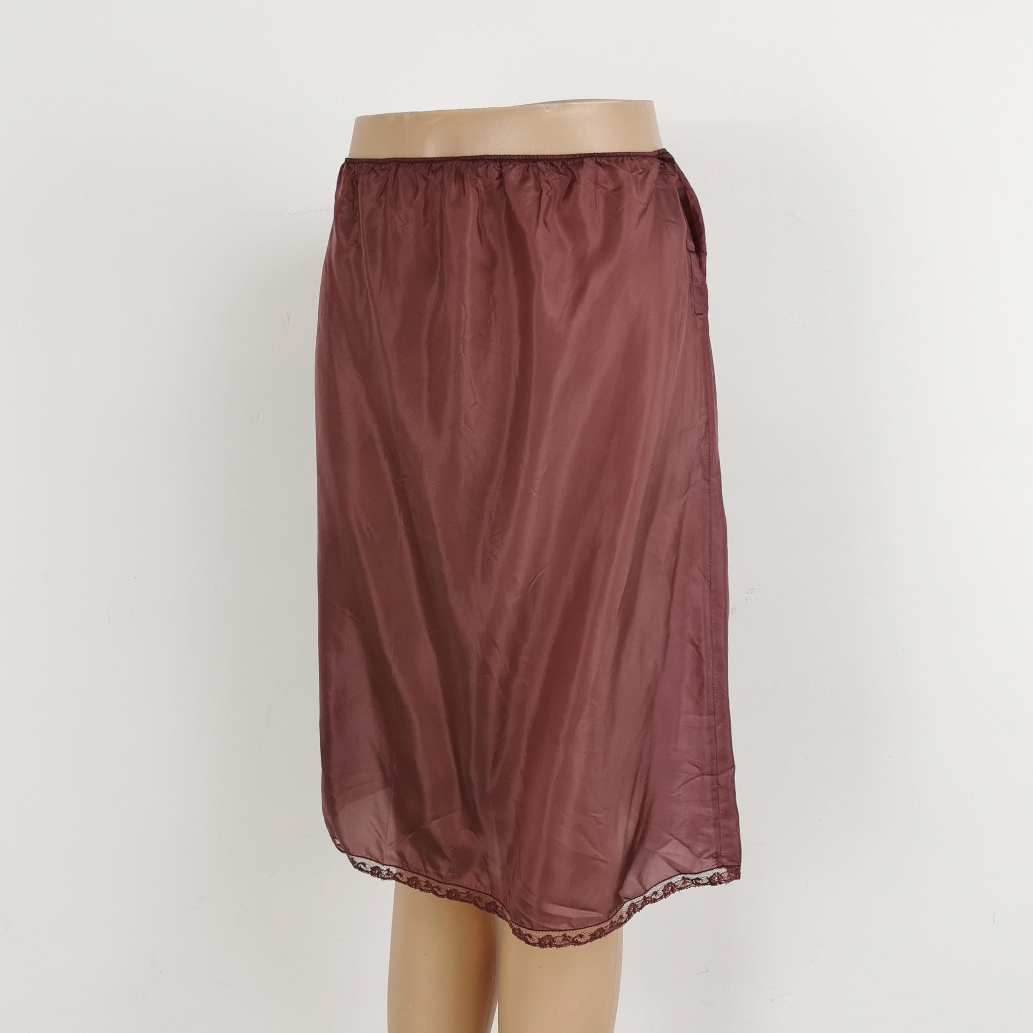 Prada Prada Burgundy Pleated Silk Blend Midi Skirt 0089 Size 38" / US 16 / IT 52 - 5 Thumbnail