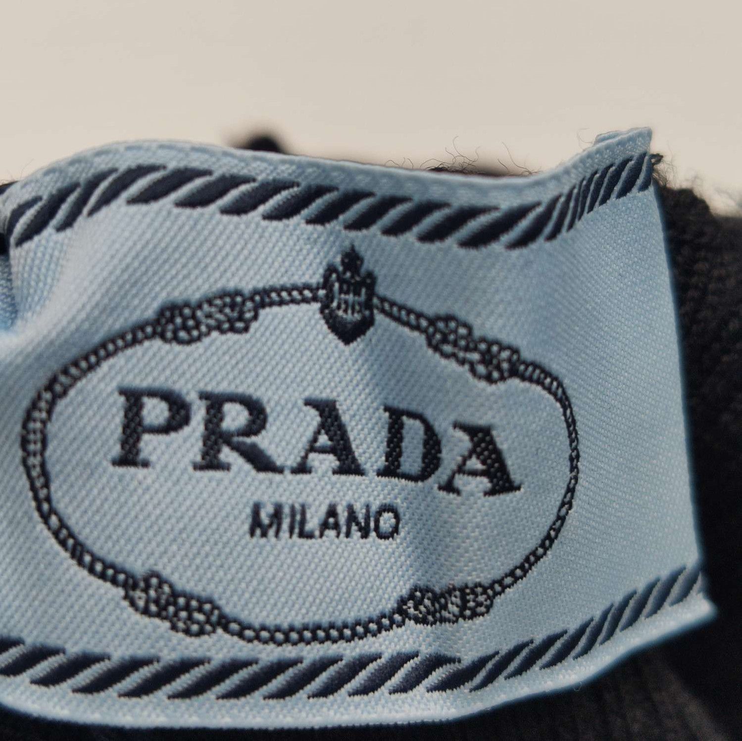 Prada Prada Black Wool Turtleneck Sweater Size 40 0089 Size M / US 6-8 / IT 42-44 - 4 Thumbnail