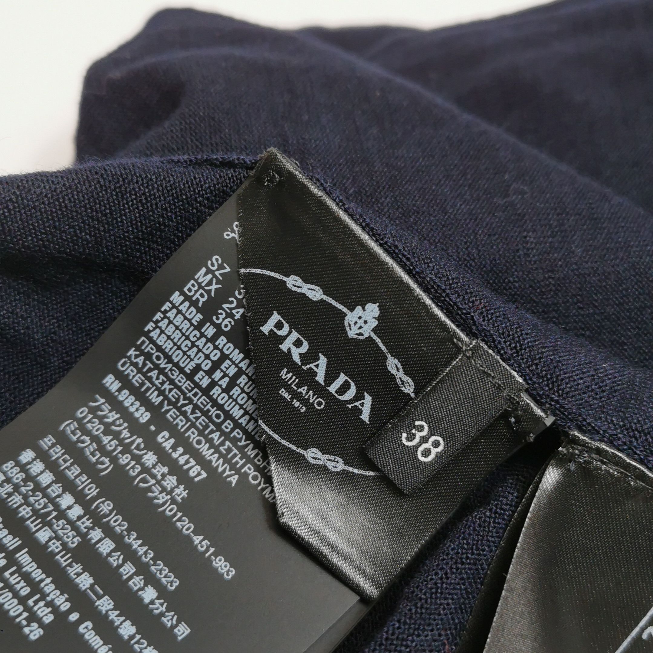 Prada Prada Colorblock Long Sleeve Knit Polo 0089 Size M / US 6-8 / IT 42-44 - 8 Thumbnail