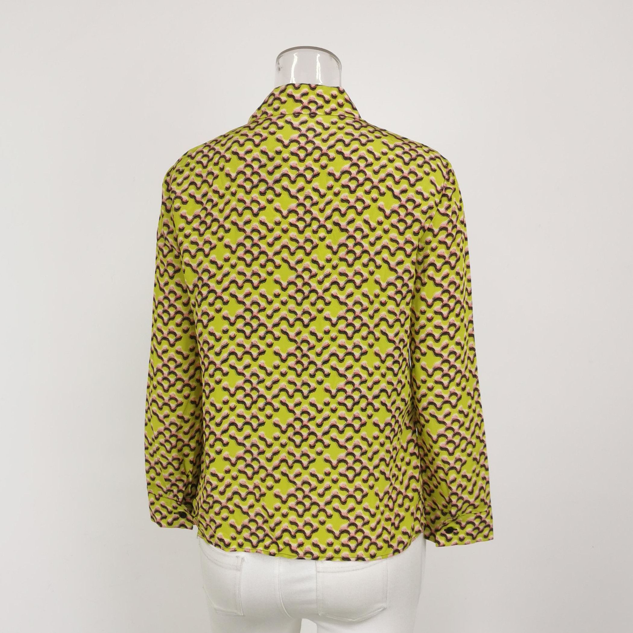 Prada Prada Silk Printed Button-Up Shirt 0089 Size S / US 4 / IT 40 - 3 Thumbnail