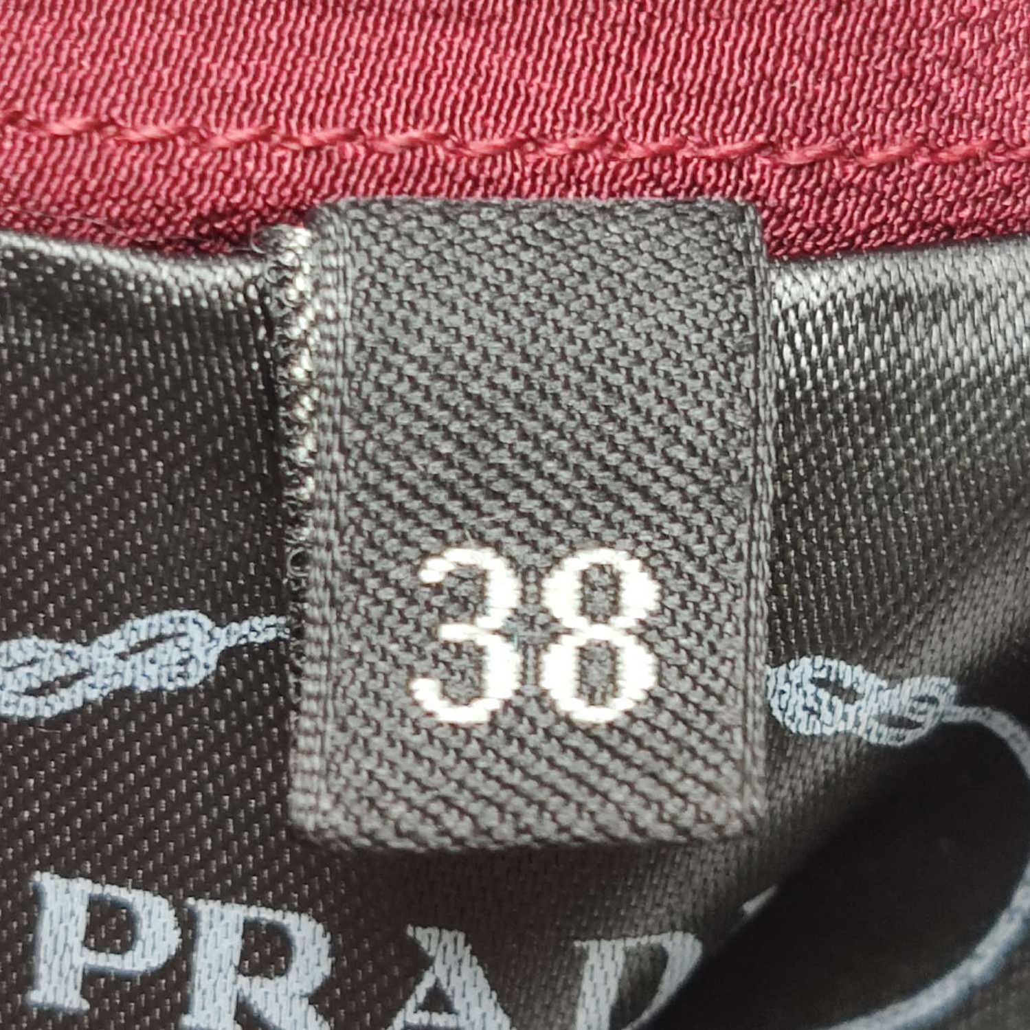 Prada Prada Burgundy Silk Bow Tie Long Sleeve Top 0089 Size XS / US 0-2 / IT 36-38 - 5 Thumbnail