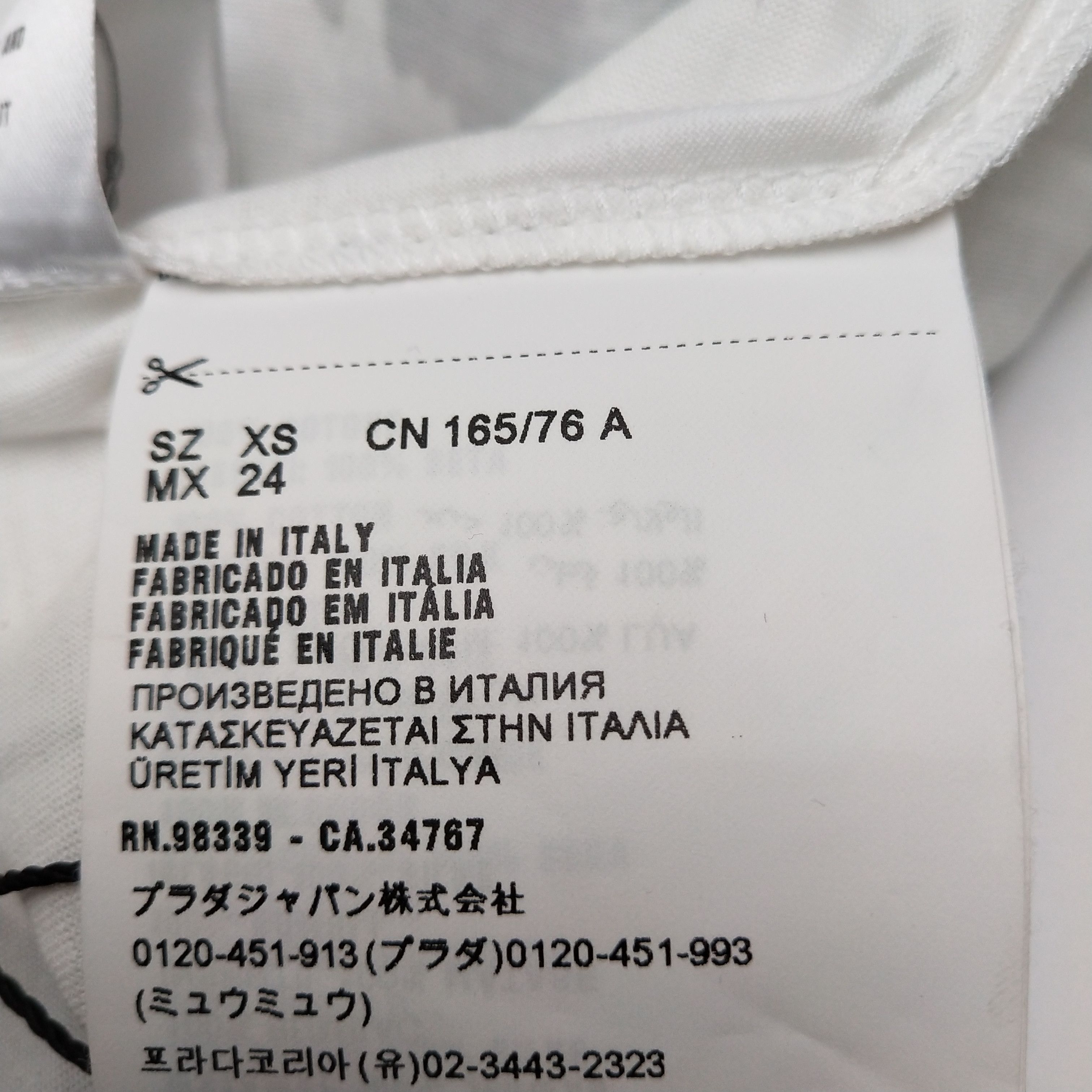 Prada Prada Cotton Printed Round Neck T-Shirt 0089 Size XS / US 0-2 / IT 36-38 - 6 Thumbnail