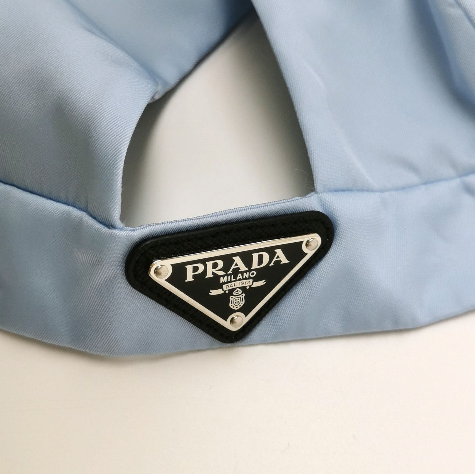 Prada Prada Solid Triangle Logo Tank Top 0089 Size L / US 10 / IT 46 - 3 Thumbnail