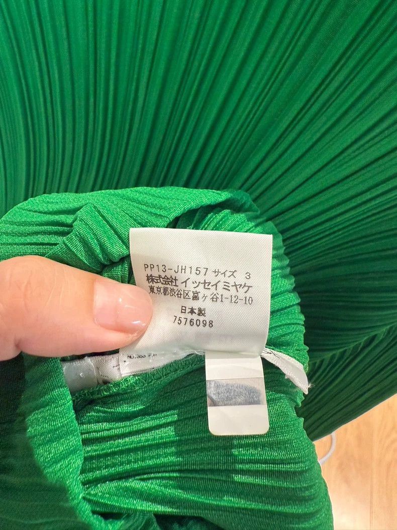 Issey Miyake Issey Miyake Pleated Green Long Sleeve Dress - dmc Size M / US 6-8 / IT 42-44 - 4 Thumbnail
