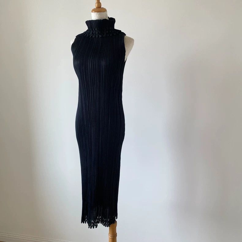 Issey Miyake Issey Miyake Pleated Sleeveless Cheongsam Dress - dmc Size M / US 6-8 / IT 42-44 - 2 Thumbnail