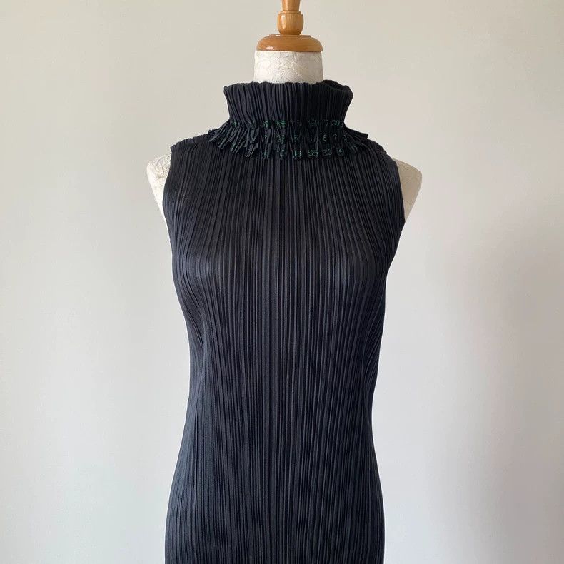 Issey Miyake Issey Miyake Pleated Sleeveless Cheongsam Dress - dmc Size M / US 6-8 / IT 42-44 - 4 Thumbnail