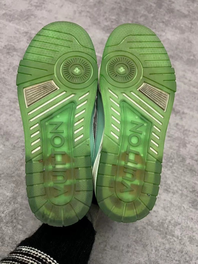 Louis Vuitton LV Mint Green Trainer Sneakers - dmc Size US 10 / EU 43 - 7 Thumbnail