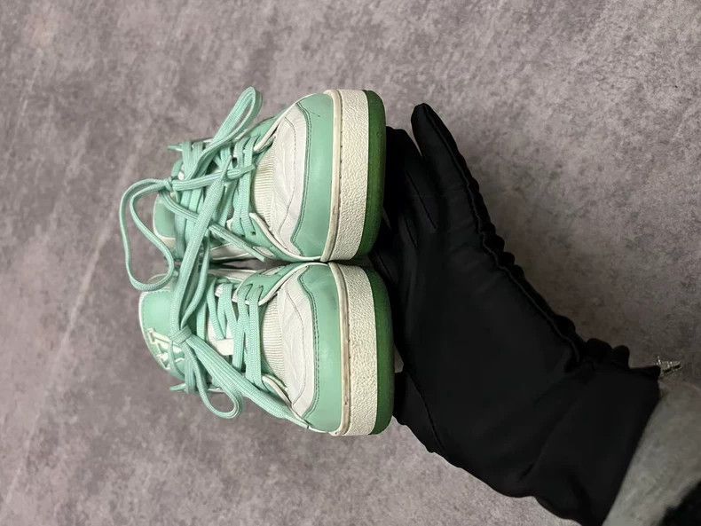 Louis Vuitton LV Mint Green Trainer Sneakers - dmc Size US 10 / EU 43 - 4 Thumbnail