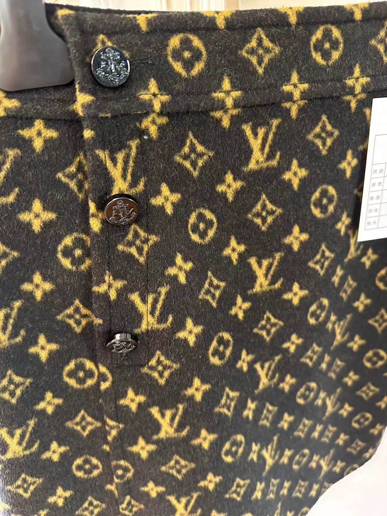 Louis Vuitton Louis Vuitton Monogram Skirt - dmc Size 28" / US 6 / IT 42 - 3 Thumbnail