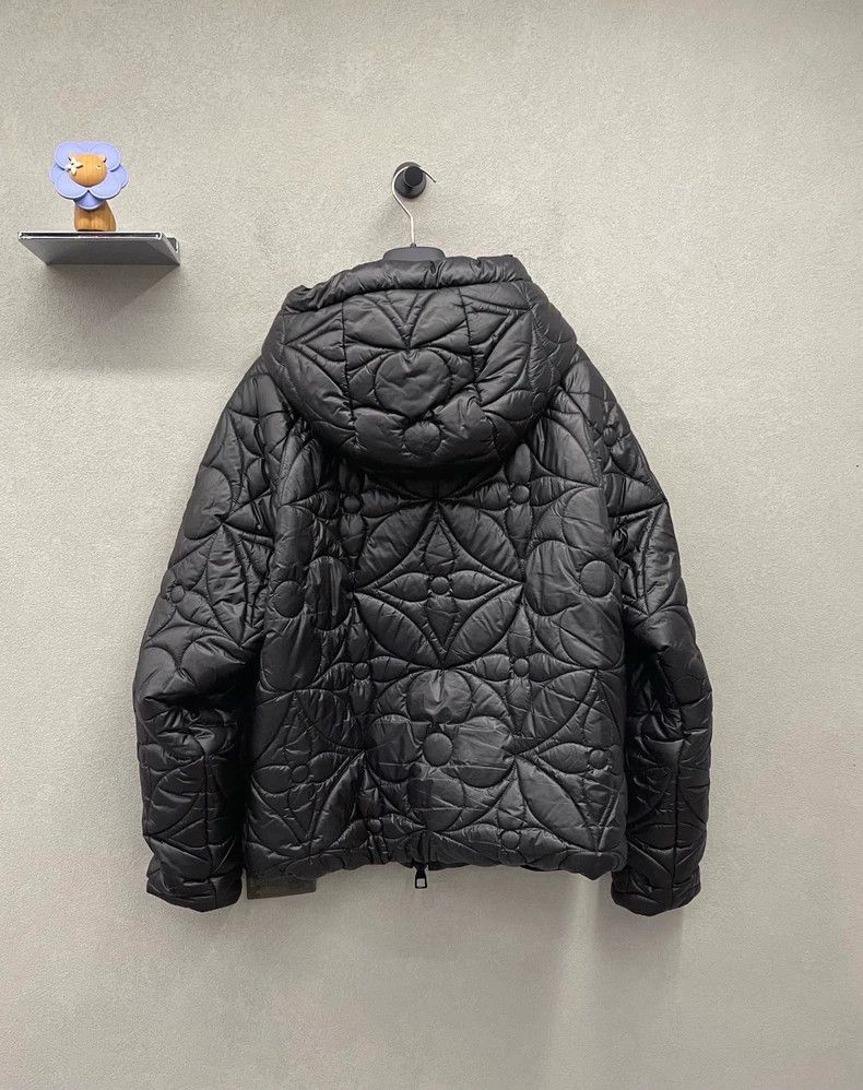 Louis Vuitton LV Black Floral Quilted Down Jacket - dmc Size US M / EU 48-50 / 2 - 2 Thumbnail