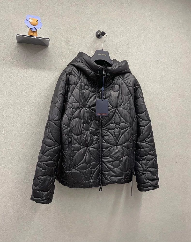 Louis Vuitton LV Black Floral Quilted Down Jacket - dmc Size US M / EU 48-50 / 2 - 3 Thumbnail