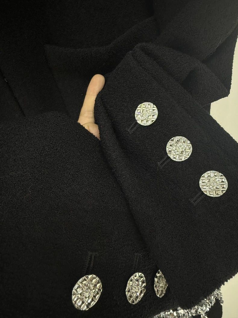 Chanel Chanel 22A Black Silver Sequin Coat - dmc Size M / US 6-8 / IT 42-44 - 4 Thumbnail