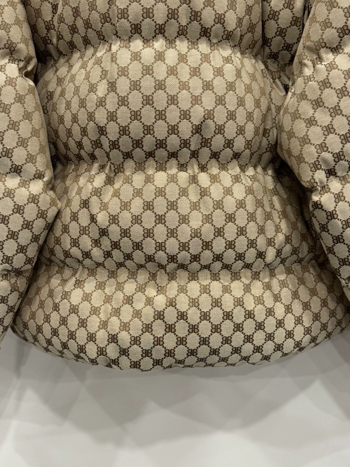 Balenciaga Balenciaga Gucci Monogram Down Jacket - dmc Size US L / EU 52-54 / 3 - 6 Thumbnail