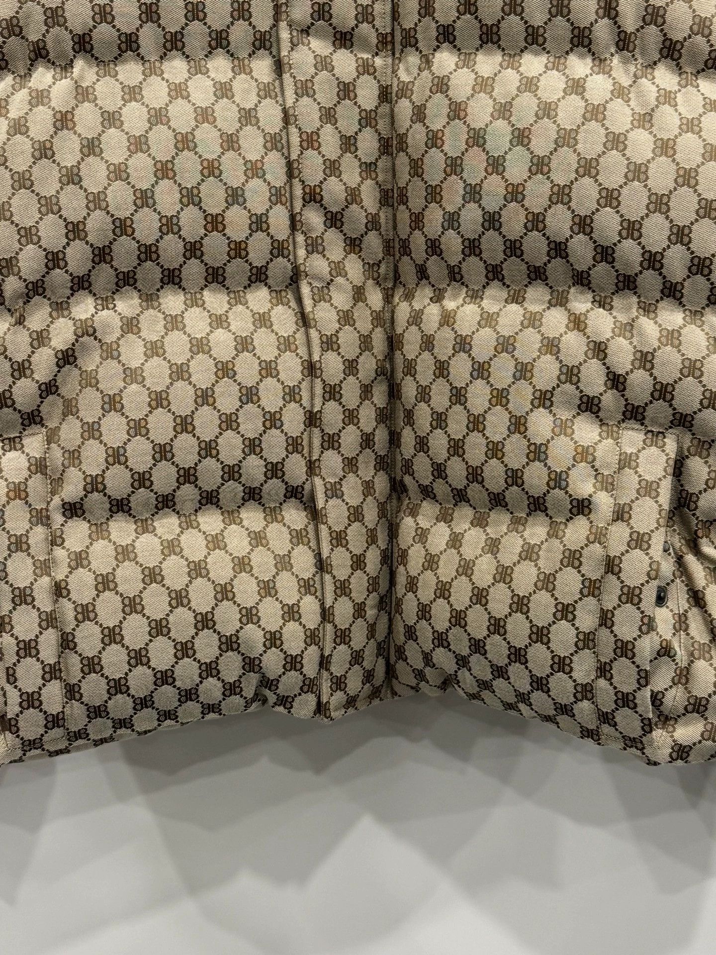 Balenciaga Balenciaga Gucci Monogram Down Jacket - dmc Size US L / EU 52-54 / 3 - 4 Thumbnail
